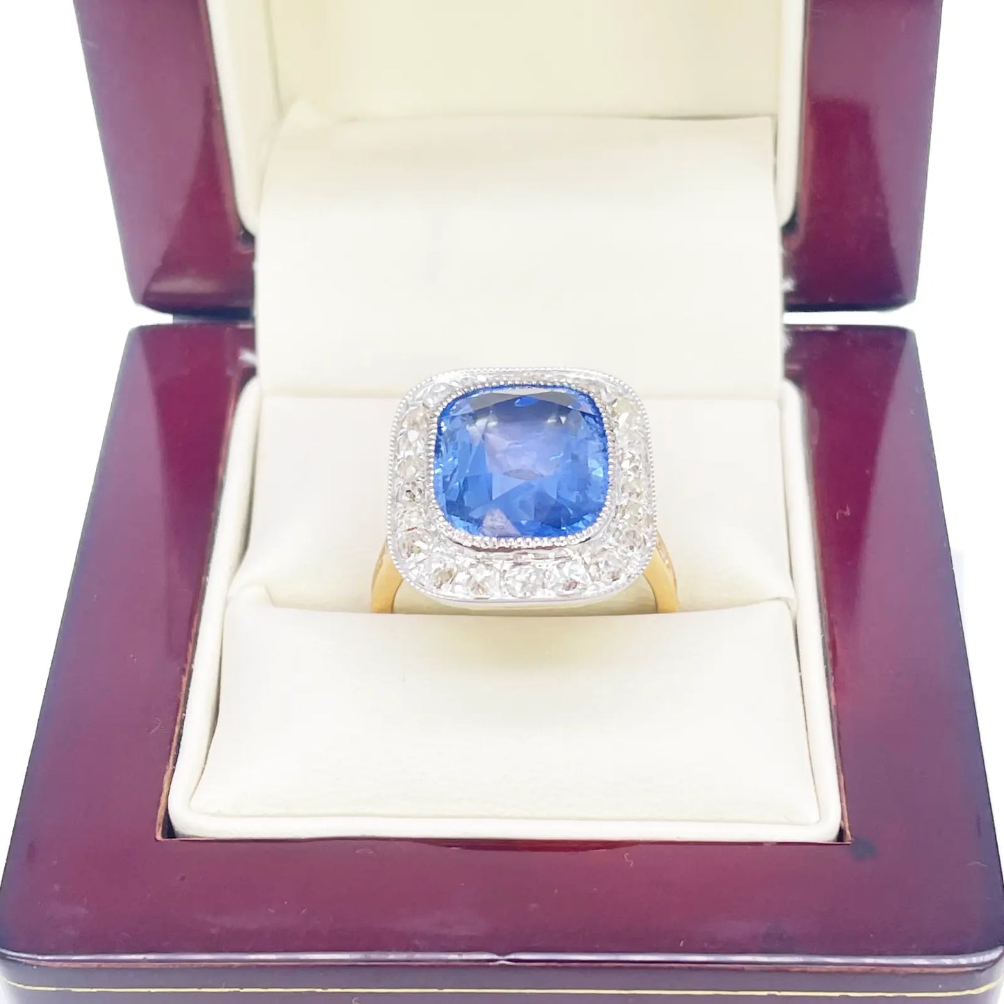 18ct Yellow Gold Natural Blue Sapphire Diamond Rectangular Cushion Ring 10.7ct  Diamond Ring