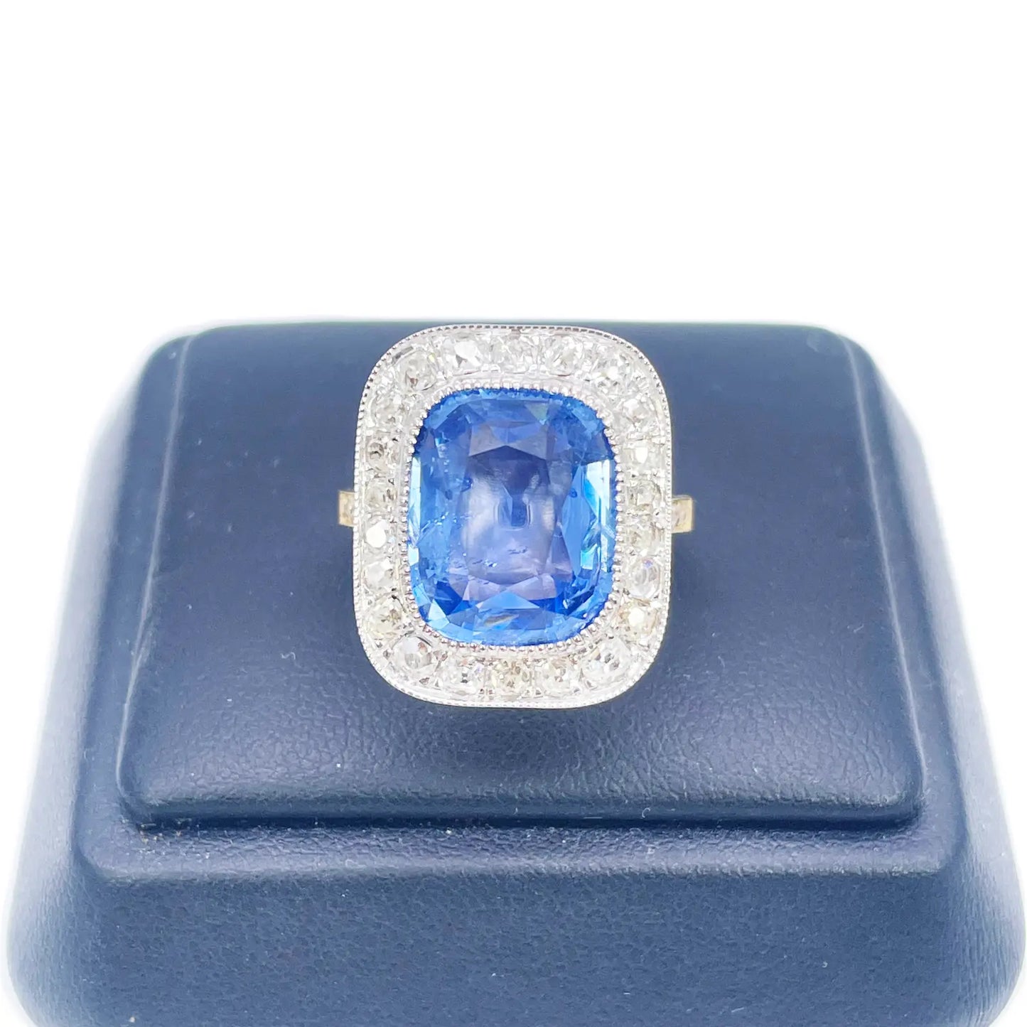 18ct Yellow Gold Natural Blue Sapphire Diamond Rectangular Cushion Ring 10.7ct  Diamond Ring