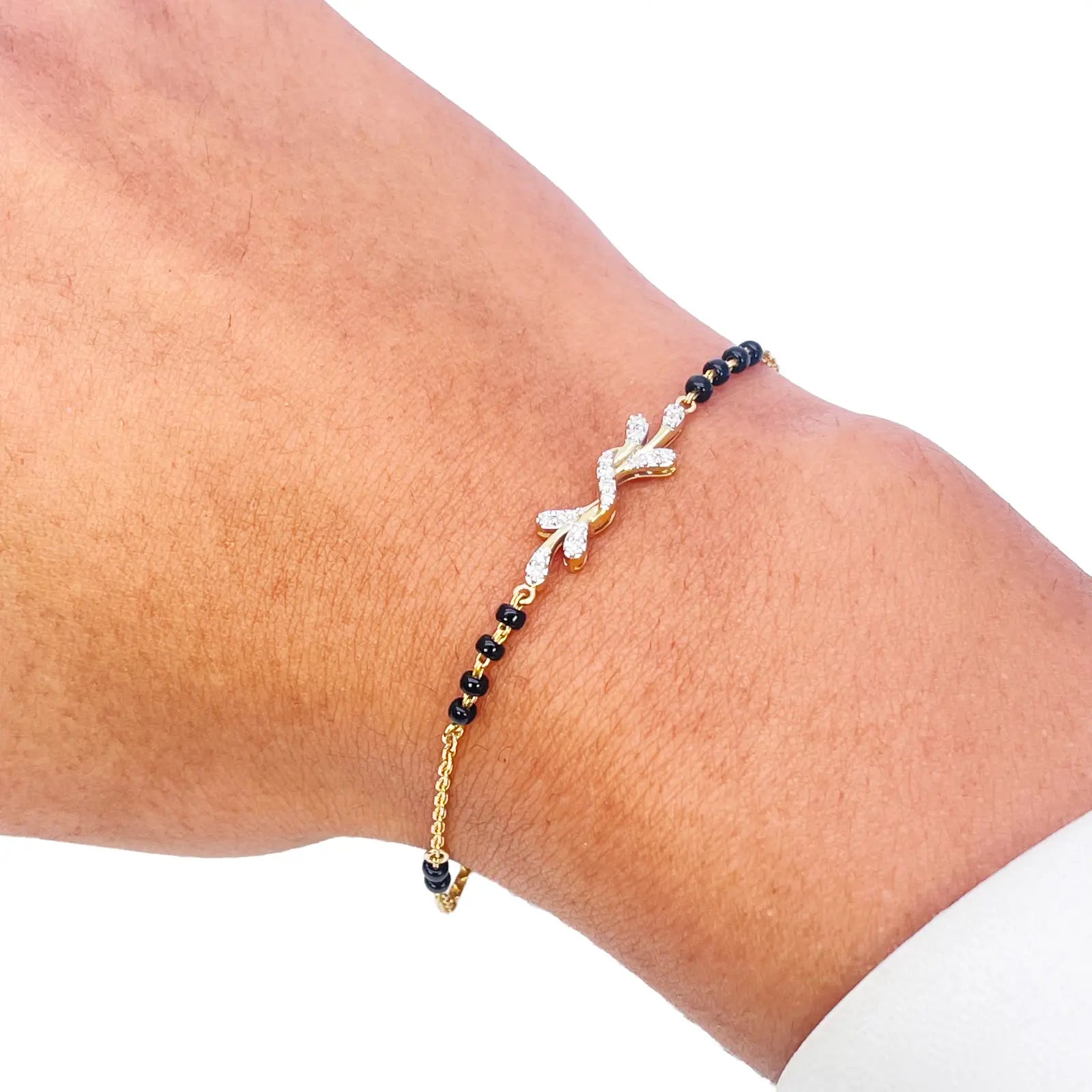 18ct Yellow Gold Natural Diamond 0.11ct Floral Mangalsutra Bracelet 7.5 Inches  Diamond Bracelets