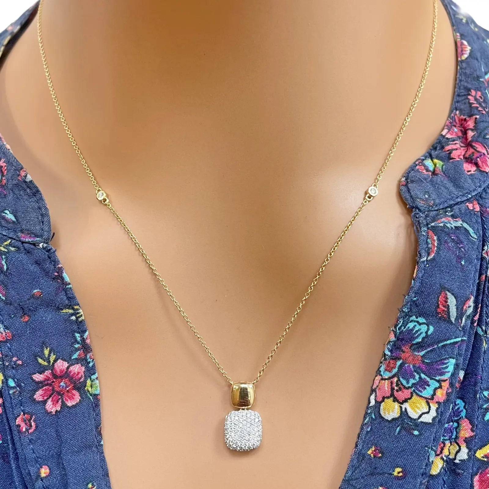 18ct Yellow Gold Natural Diamond 0.27ct Cluster Square Pendant Necklace 18''inch 