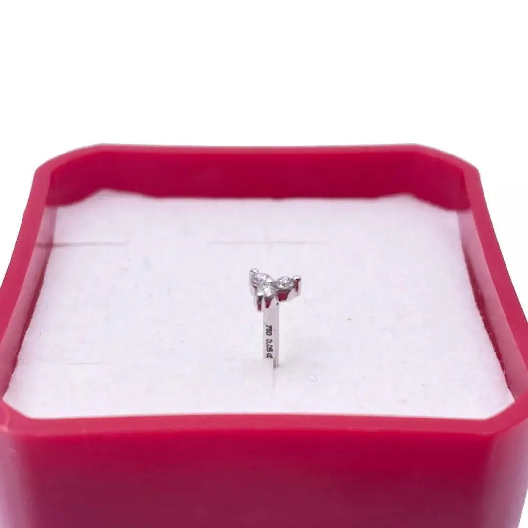 18ct Yellow Gold Natural Round Diamond Three Stone Nose Stud 0.05ct 