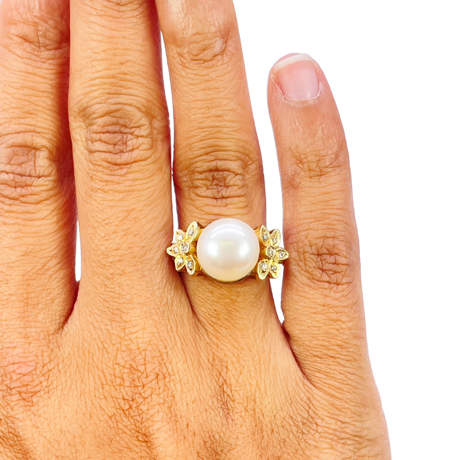 18ct Yellow Gold Pre-Owned Cubic Zirconia & Freshwater Pearl Elegant Vintage Floral Ring 