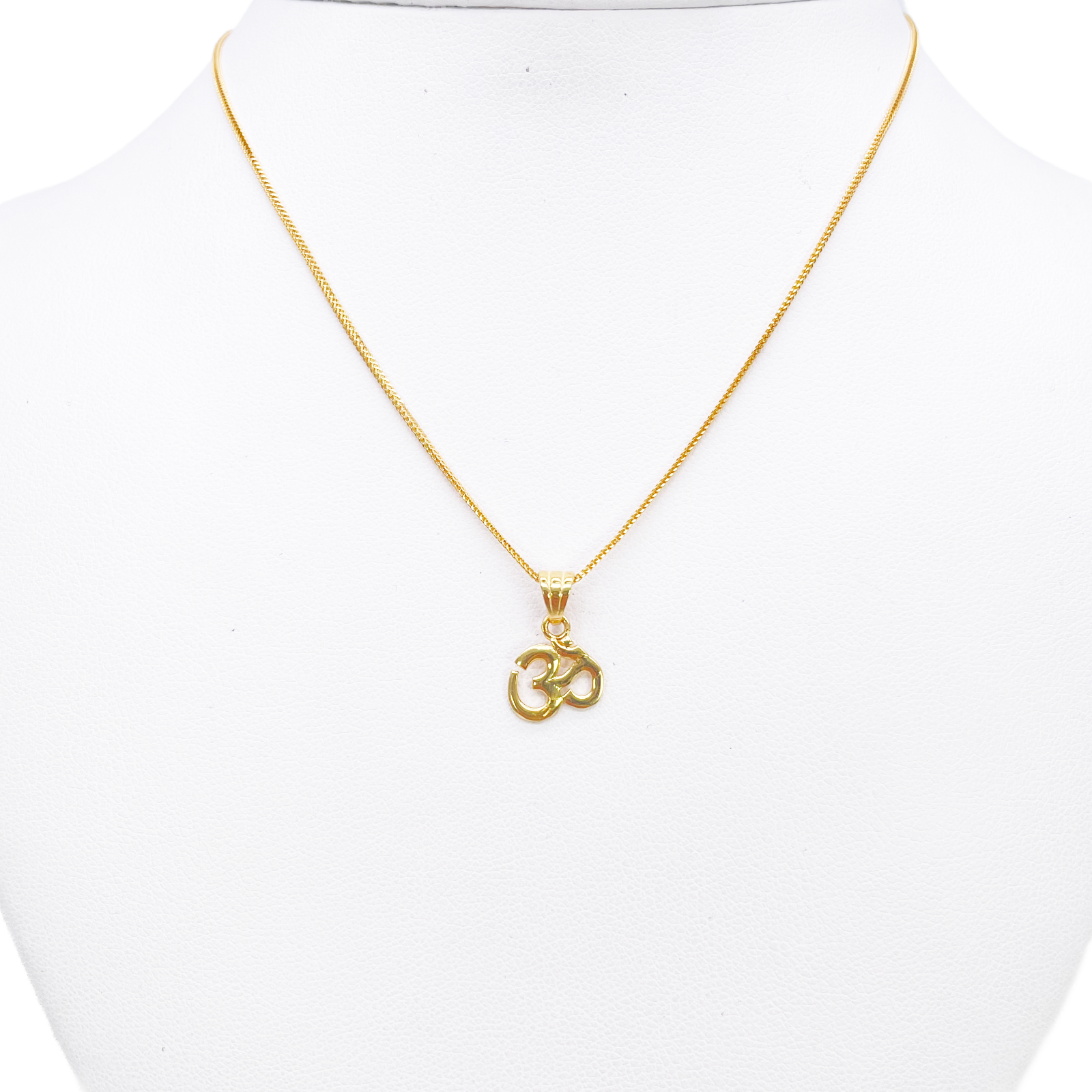 22ct Gold Classic Om Pendant High Polished Small 14x9.4mm 