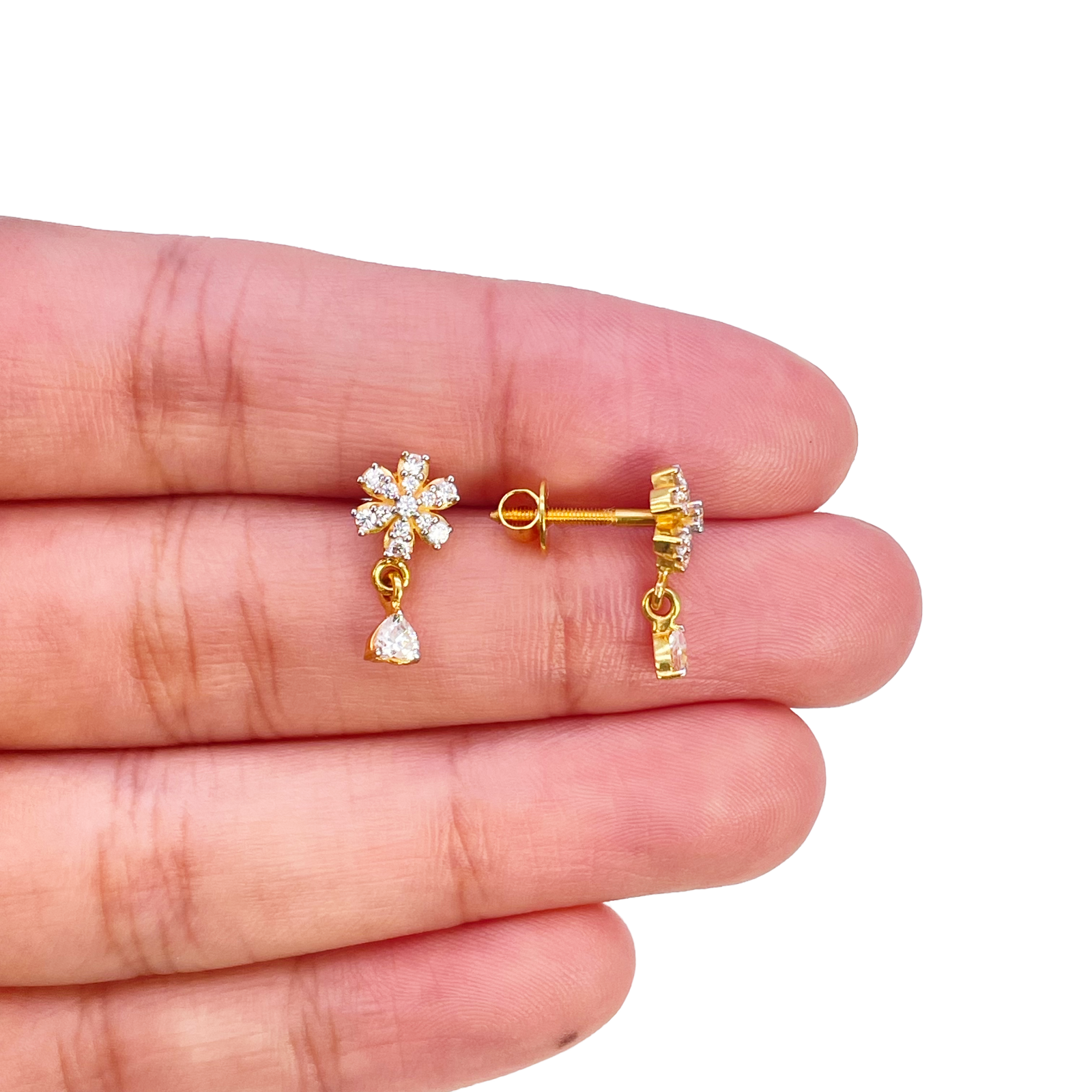 22ct Gold Cubic Zirconia Cluster Floral Stud Earrings Sparkle Design 13x6.5mm 