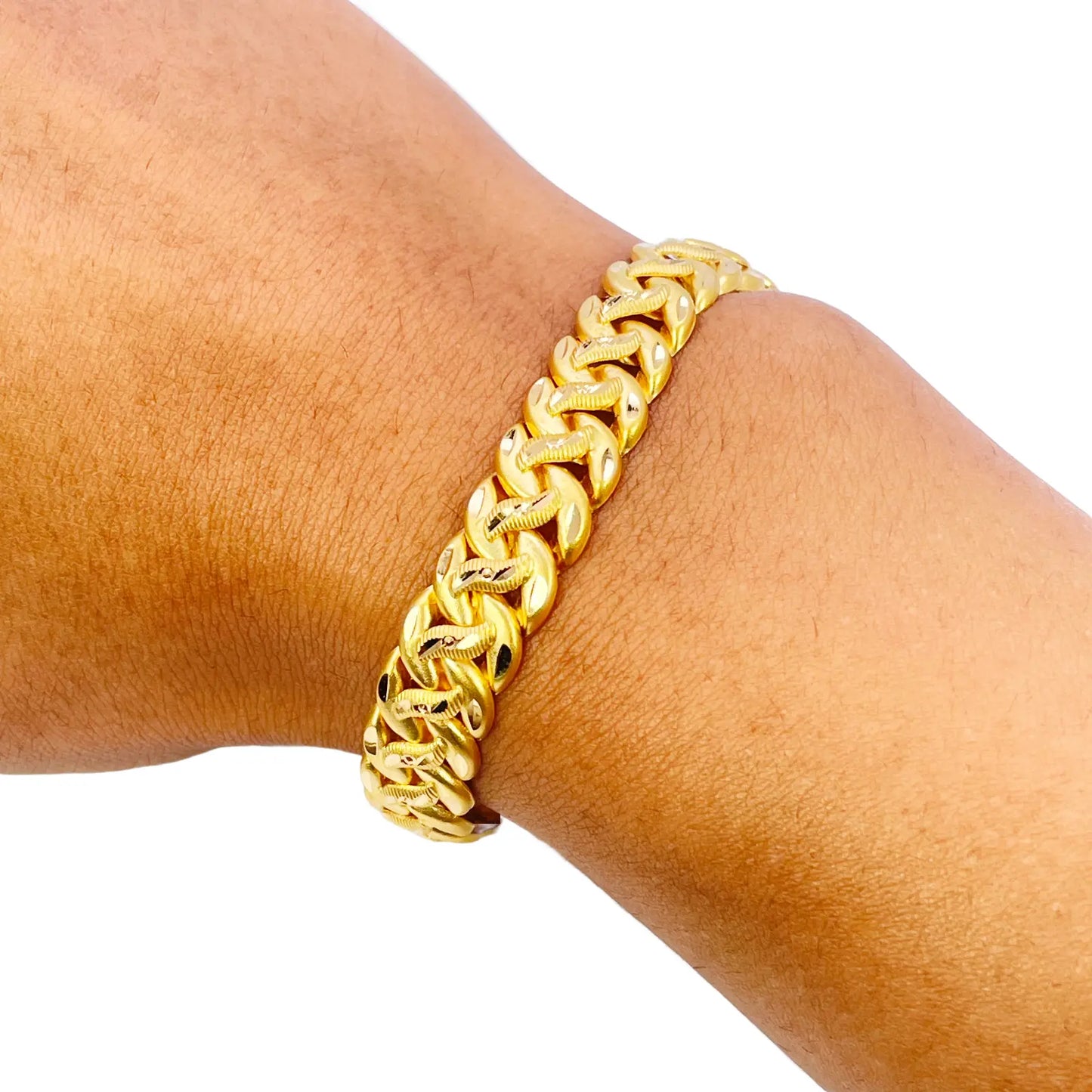 22ct Gold Curb Bracelet Matt Diamond Cut Lightweight 7.5 Inches 10mm Wide 