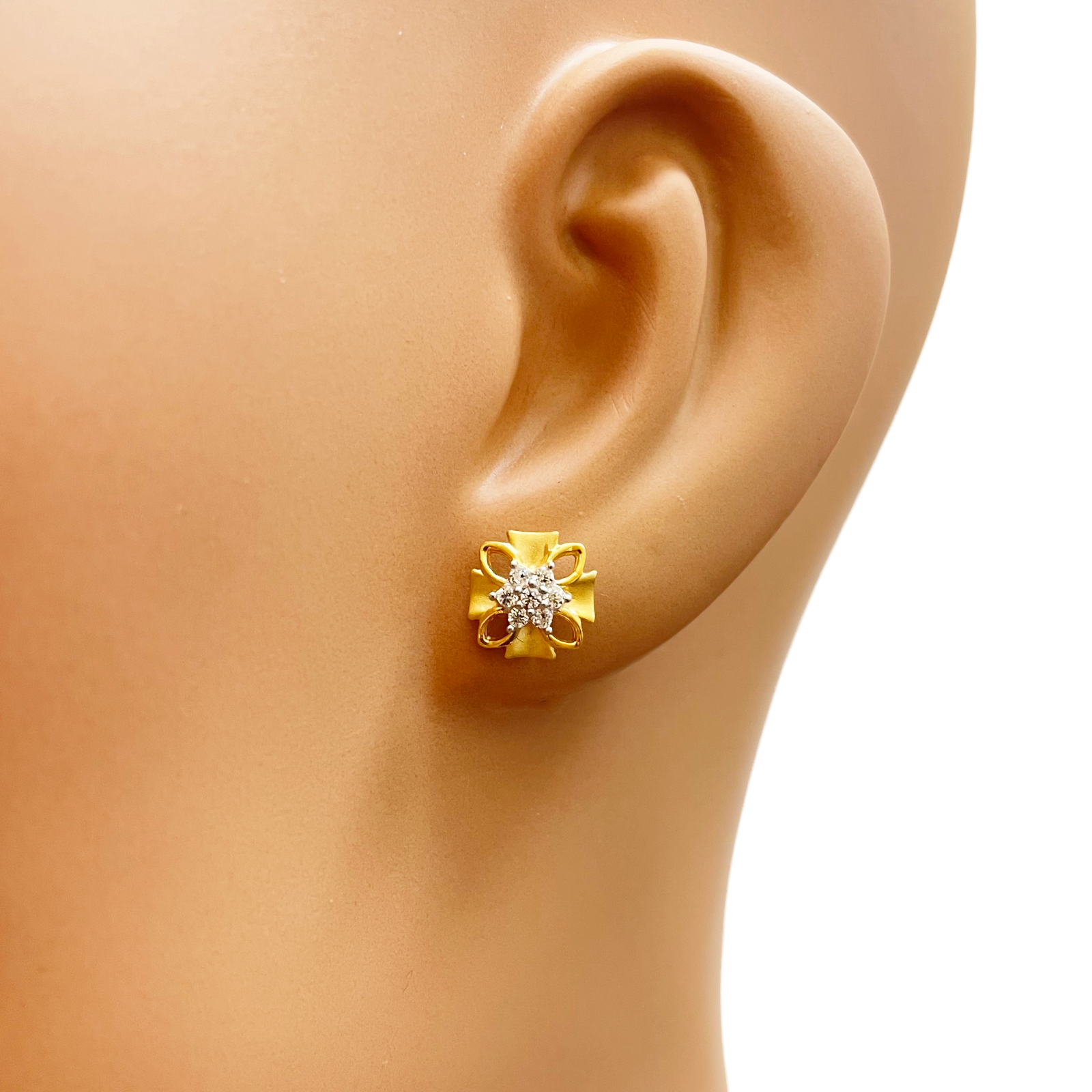 22ct Gold Floral Cubic Zirconia Stud High Polished Matt Earrings Sparkle Design 8.5x8.5mm 