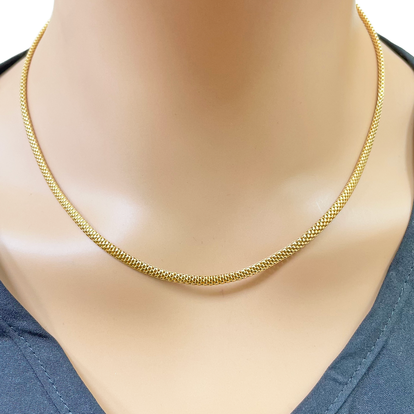 22ct Gold Square Mesh Chain High Polished Flat Necklace 18.5 Inches 3mm Width 