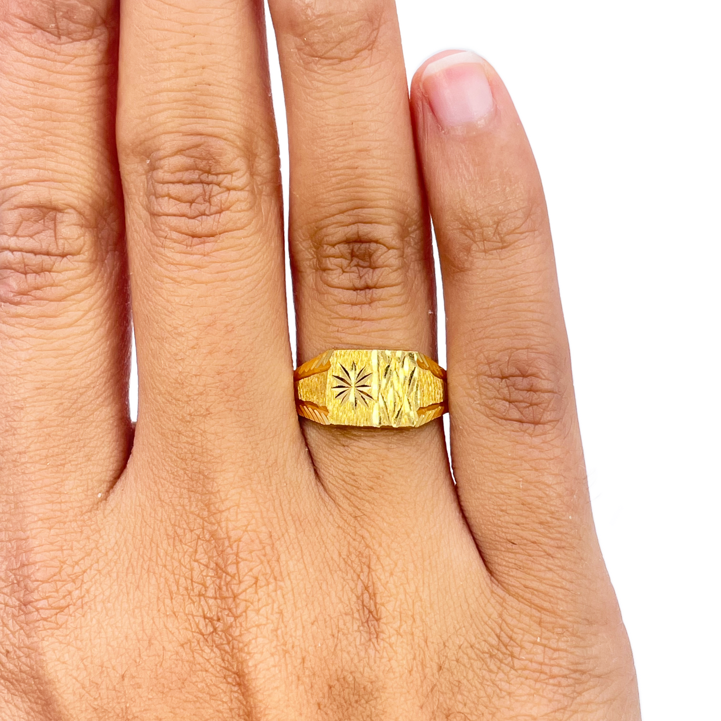 22ct Gold Square Signet Textured & High Polished Diamond Cut Ring 8.4mm Width 