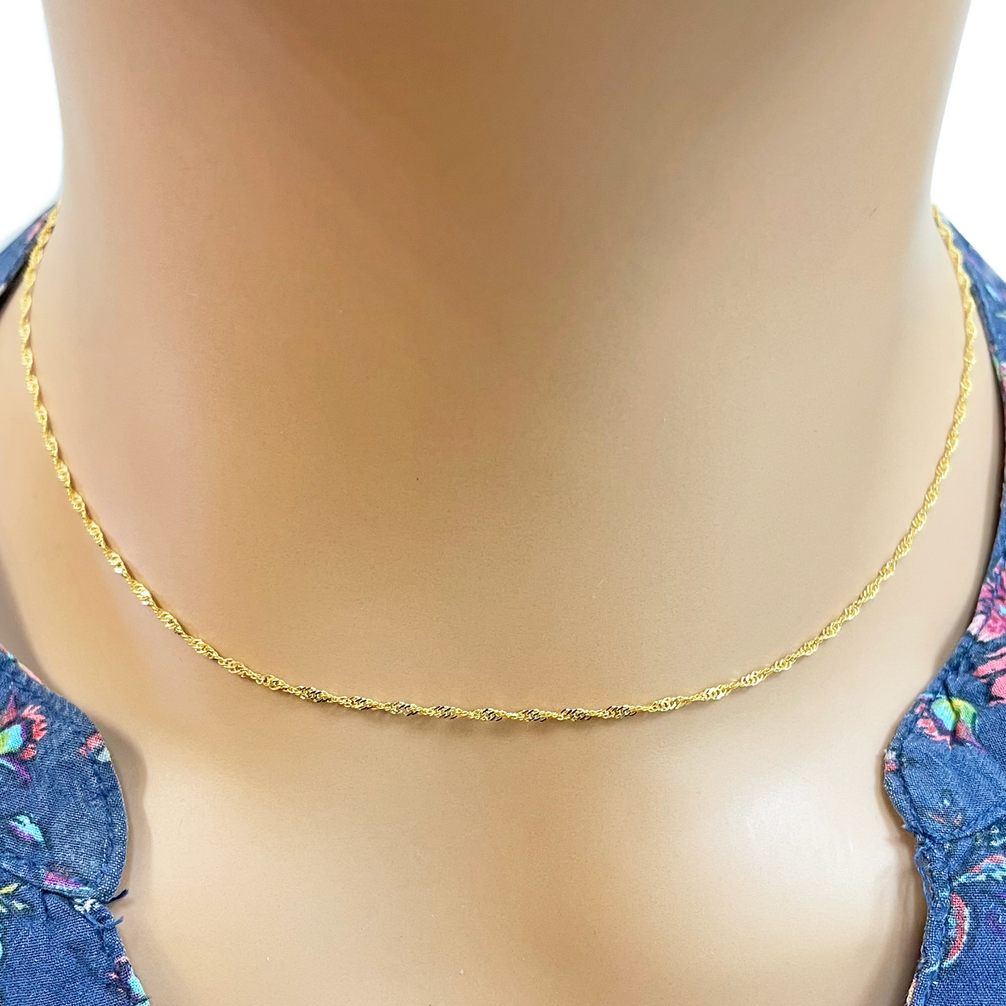 22ct Gold Twisted Chain Lightweight Fancy Ripple Necklace 16 Inches 1mm Width 