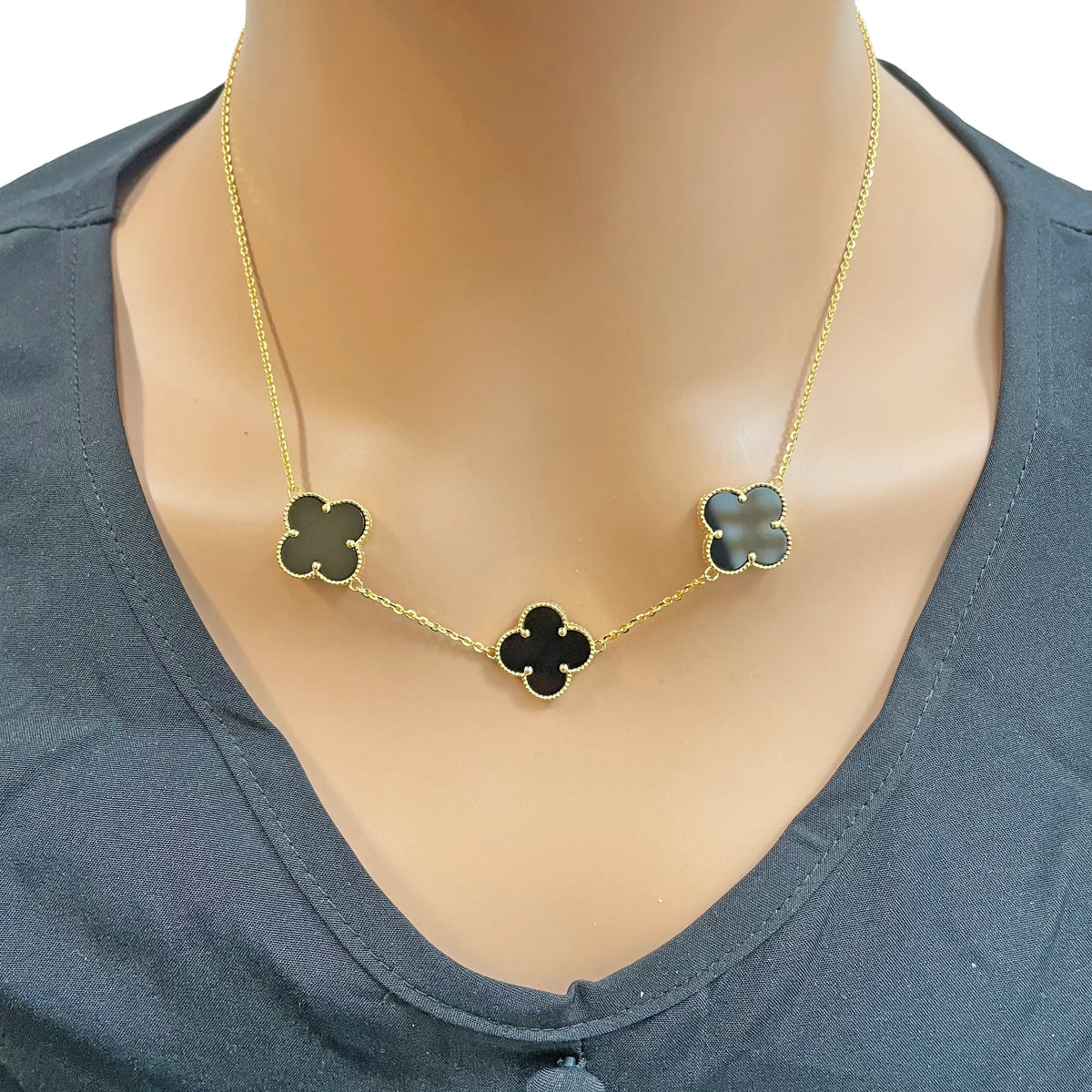 22ct Yellow Gold Black Onyx Clover Necklace 15