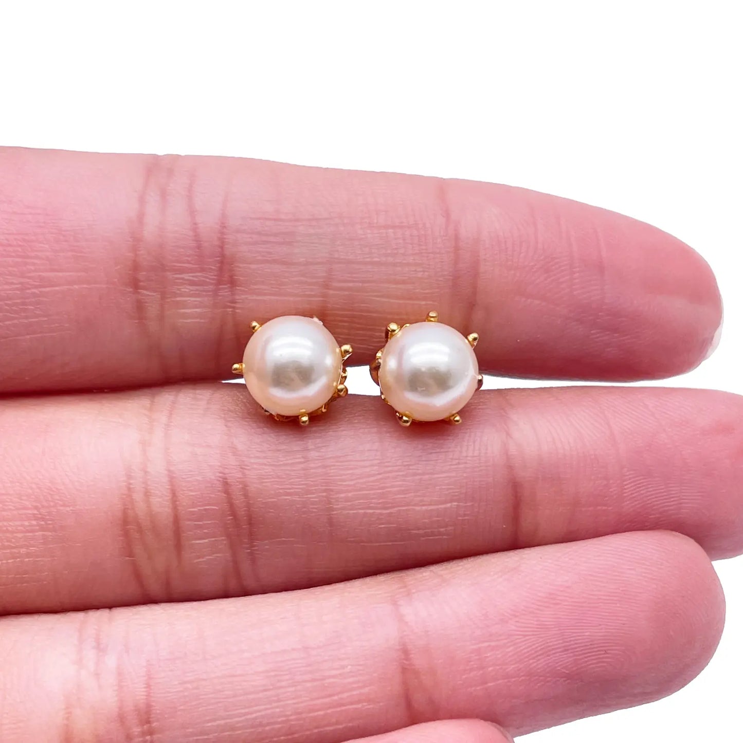 22ct Yellow Gold Claw Set Pearl Earrings 