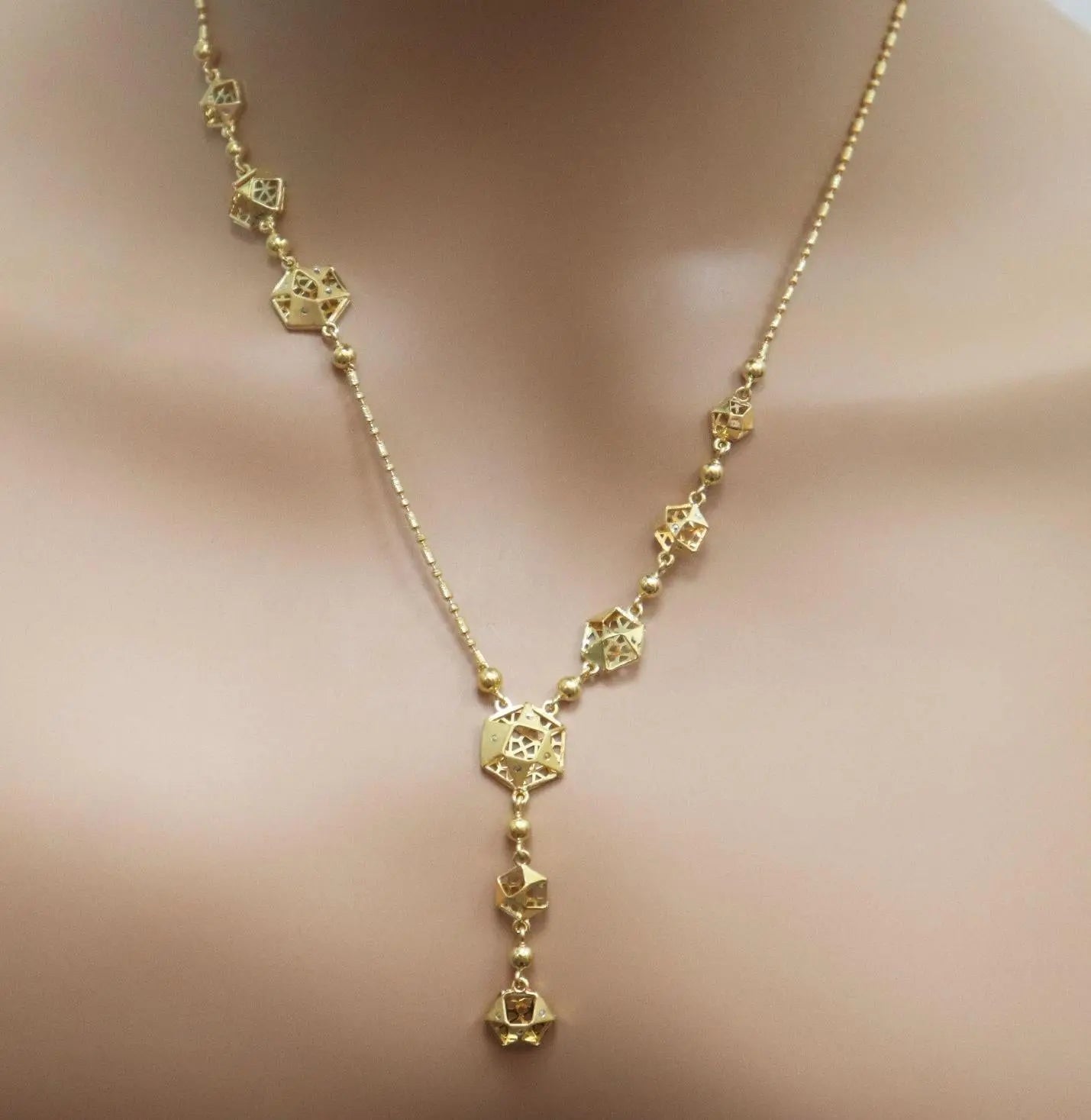 22ct Yellow Gold Fancy Hexagonal Design 18 inch Necklace And Drop Earrings Set 