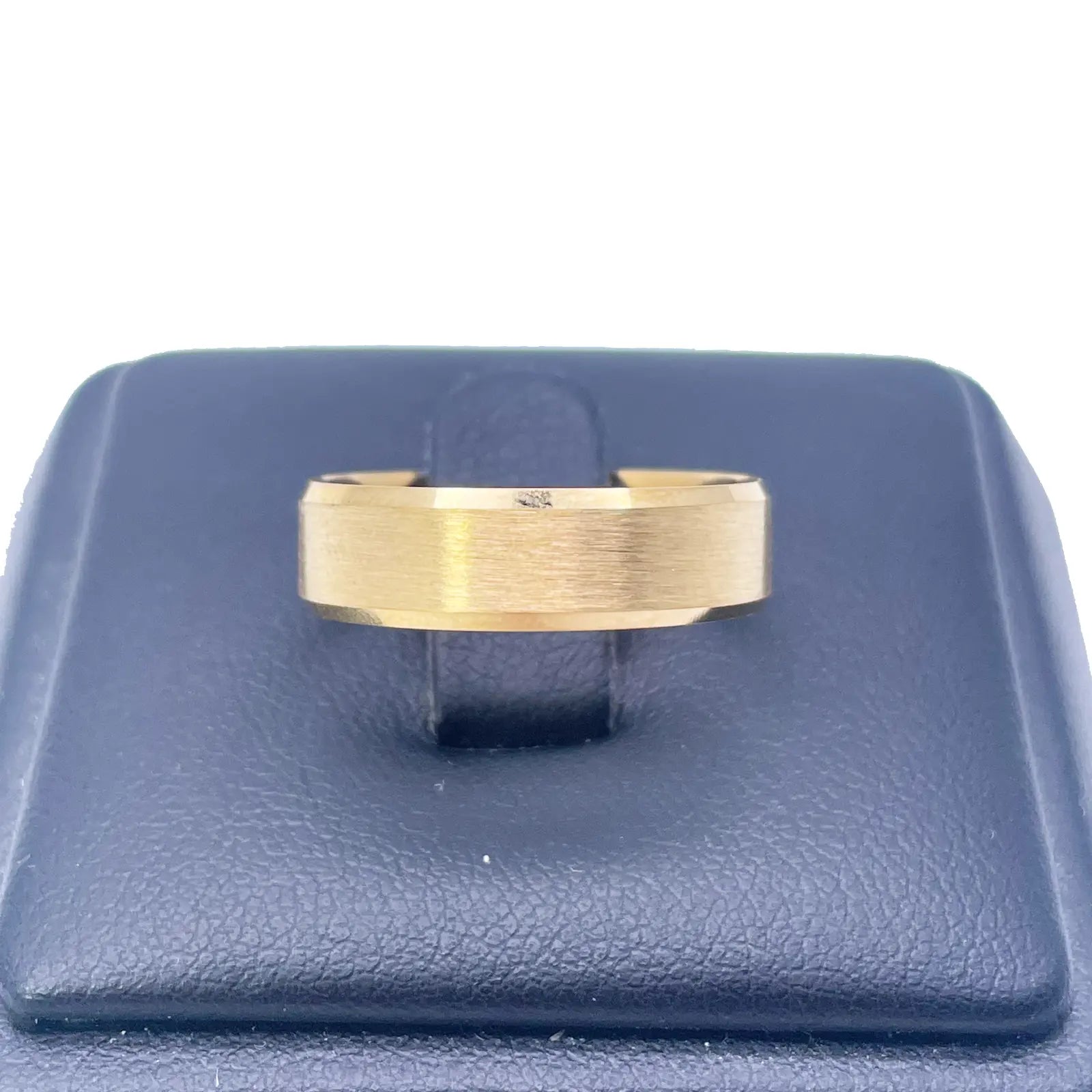 22ct Yellow Gold Matte Finish & Bevelled Edges Men's Wedding Band 6mm 