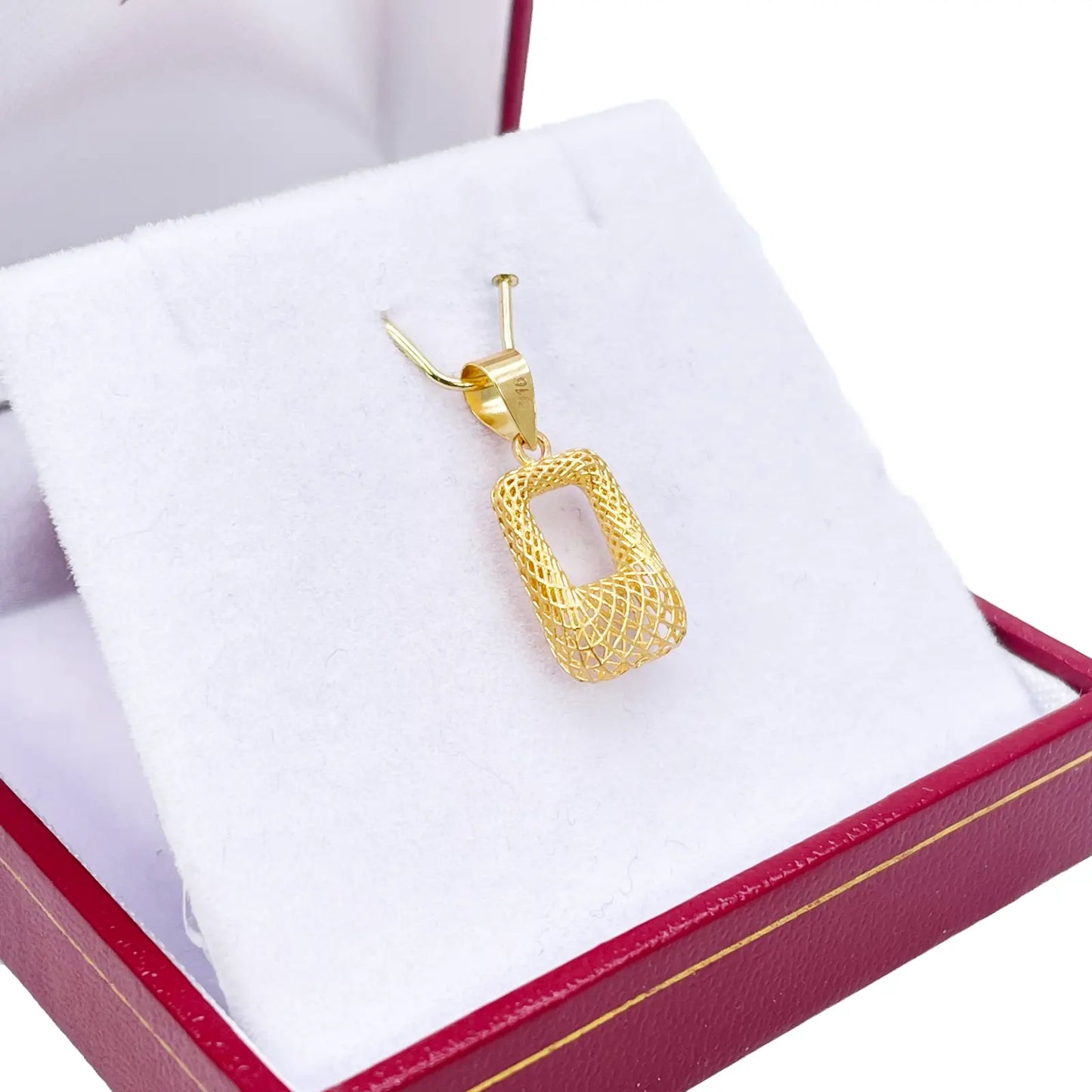 22ct Yellow Gold Mesh Matt Big Rectangle Pendant 20mm Length 