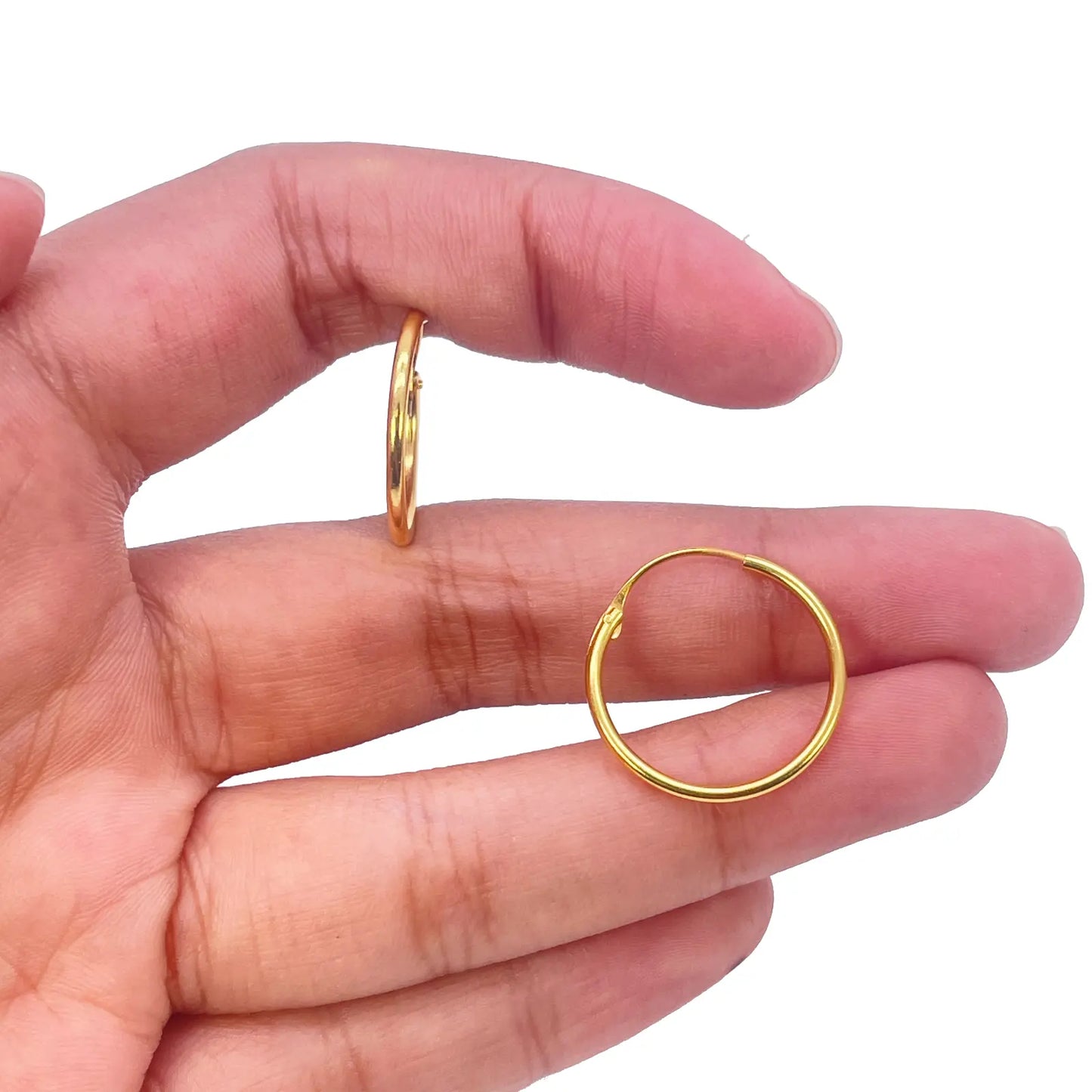 22ct Yellow Gold Pair Of Plain High Polished Hoop Earrings 15.5mm  Diamond Bracelets