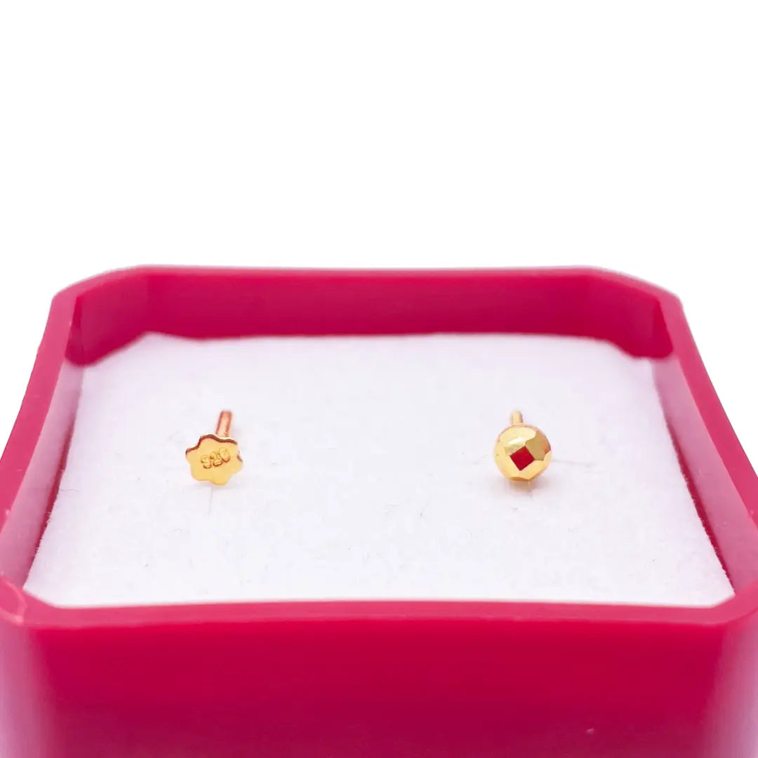 22ct Yellow Gold Plain Gold Diamond Cut design Nose Stud 3.7 MM 