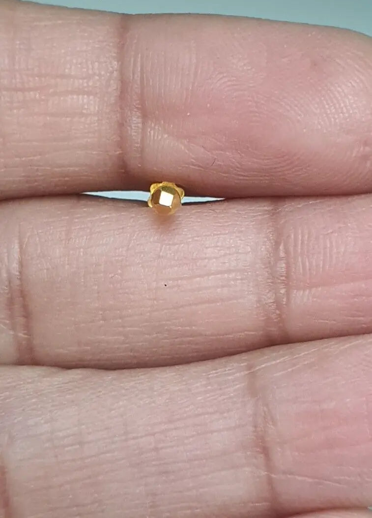 22ct Yellow Gold Plain Gold Diamond Cut design Nose Stud 3.7 MM 