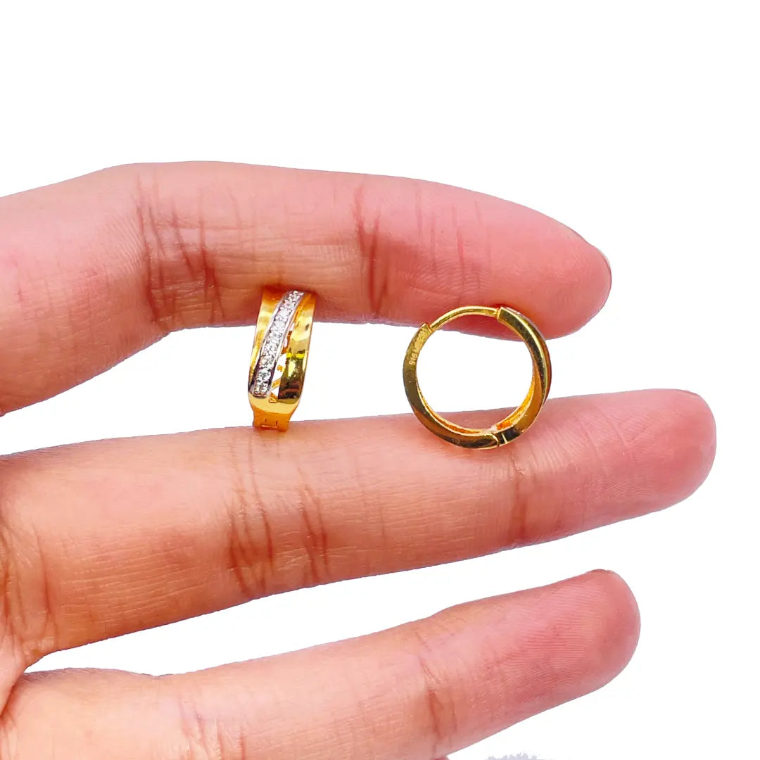 22ct Yellow Gold Striped Cubic Zirconia Hoop Huggie Earrings 10.5mm Diameter 