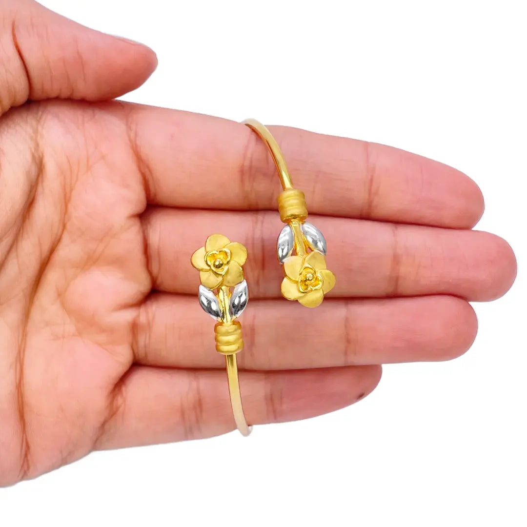 Yellow Gold Flower Flexible Bangle in 22ct – Elegant CZ Detail