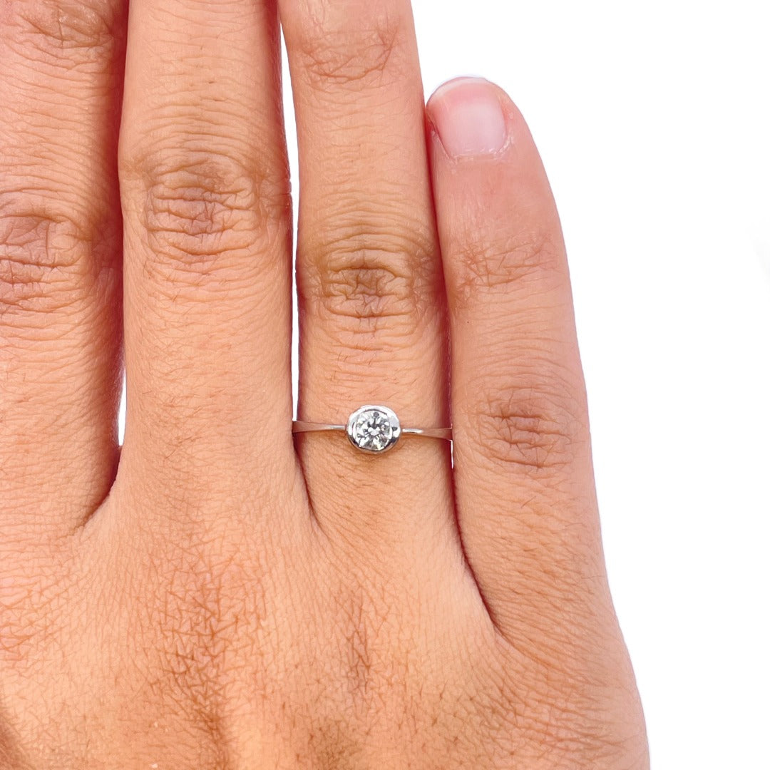 18ct White Gold Natural Diamond Bezel Set Solitaire Ring Minimalist 0.20ct