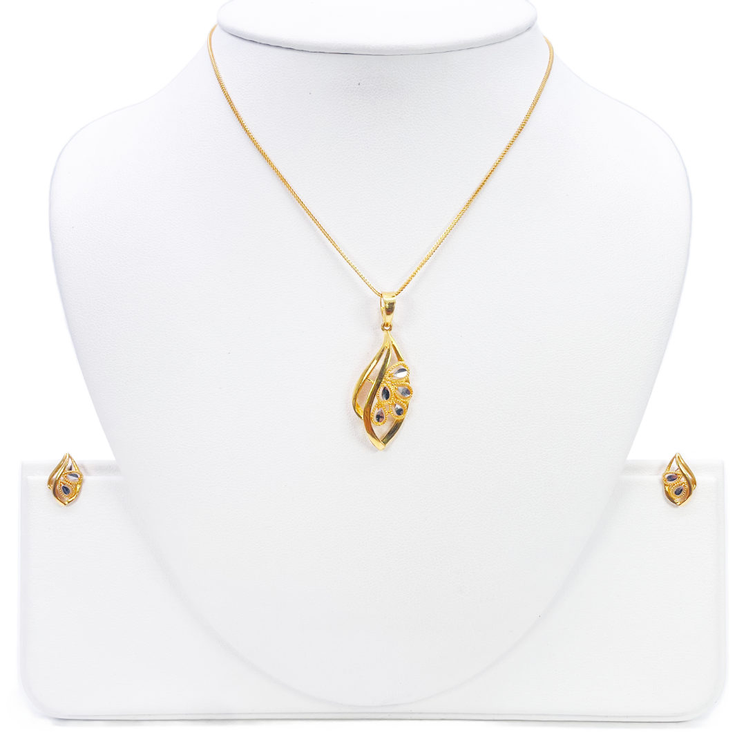 22ct Yellow Gold Diamond Cut Leaf Design 2 Tone Pendant, Earrings & Chain Necklace