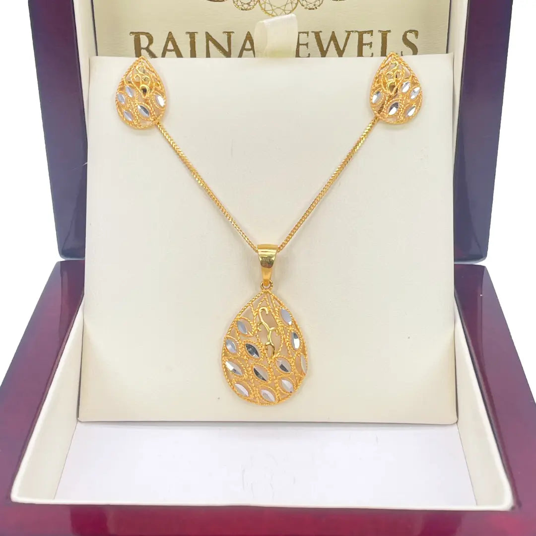 22ct Yellow Gold Diamond Cut Design 2 Tone Earrings, Pendant & Chain Necklace 