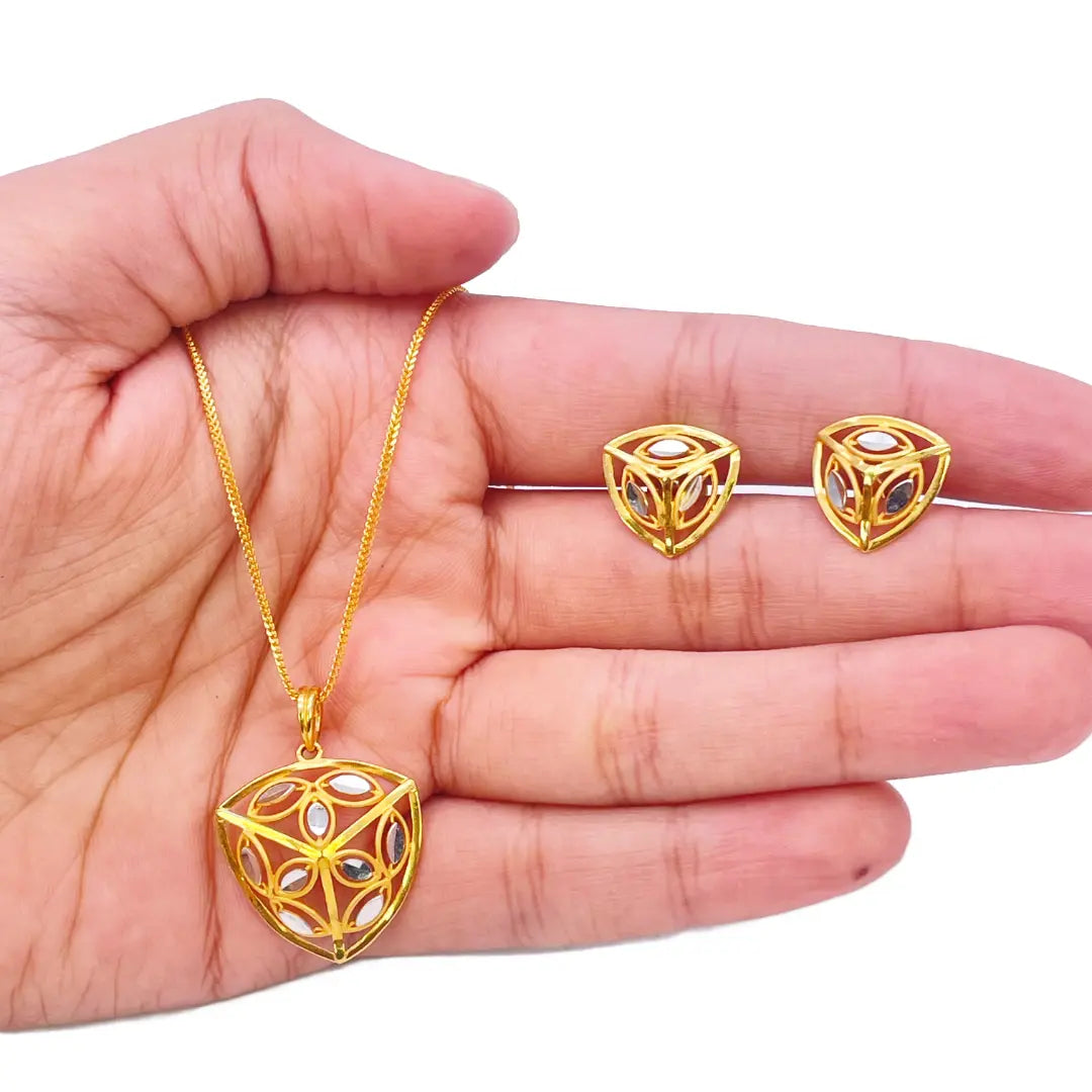 22ct Yellow Gold Diamond Cut Design Two Tone Earrings, Pendant & Chain Necklace 