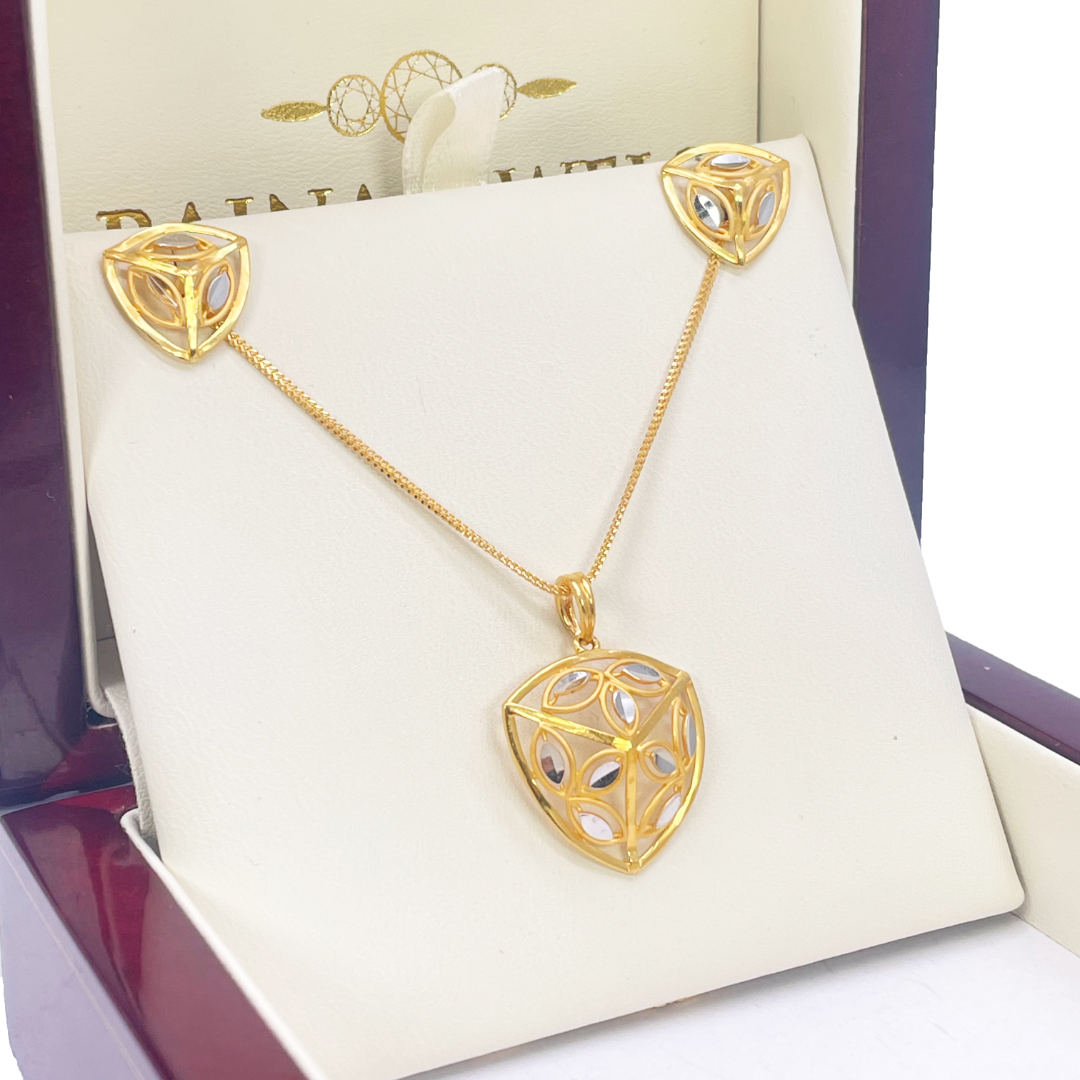 22ct Yellow Gold Diamond Cut Design Two Tone Earrings, Pendant & Chain Necklace