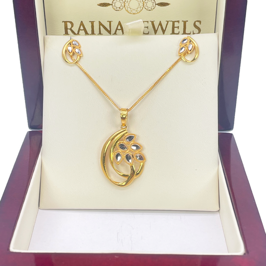 22ct Gold Diamond Cut Design 2 Tone Leaf Earrings, Pendant & Chain Necklace Set 18''inches