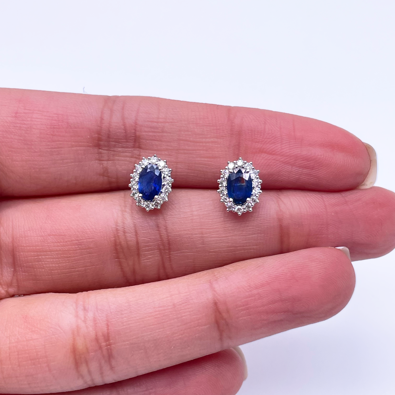 18ct White Gold Natural Blue Sapphire & Diamond Oval Cluster Earrings 1.30ct 