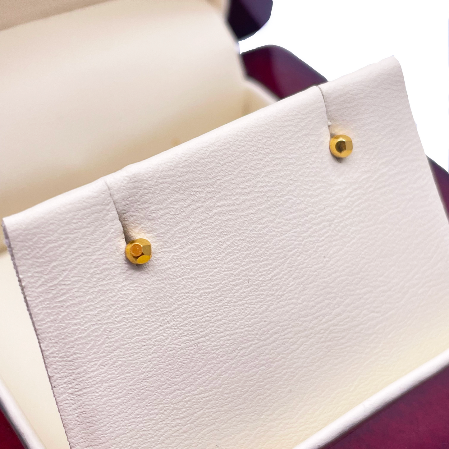 22ct Yellow Plain Gold Diamond Cut Children's Stud earrings set 2.3mm