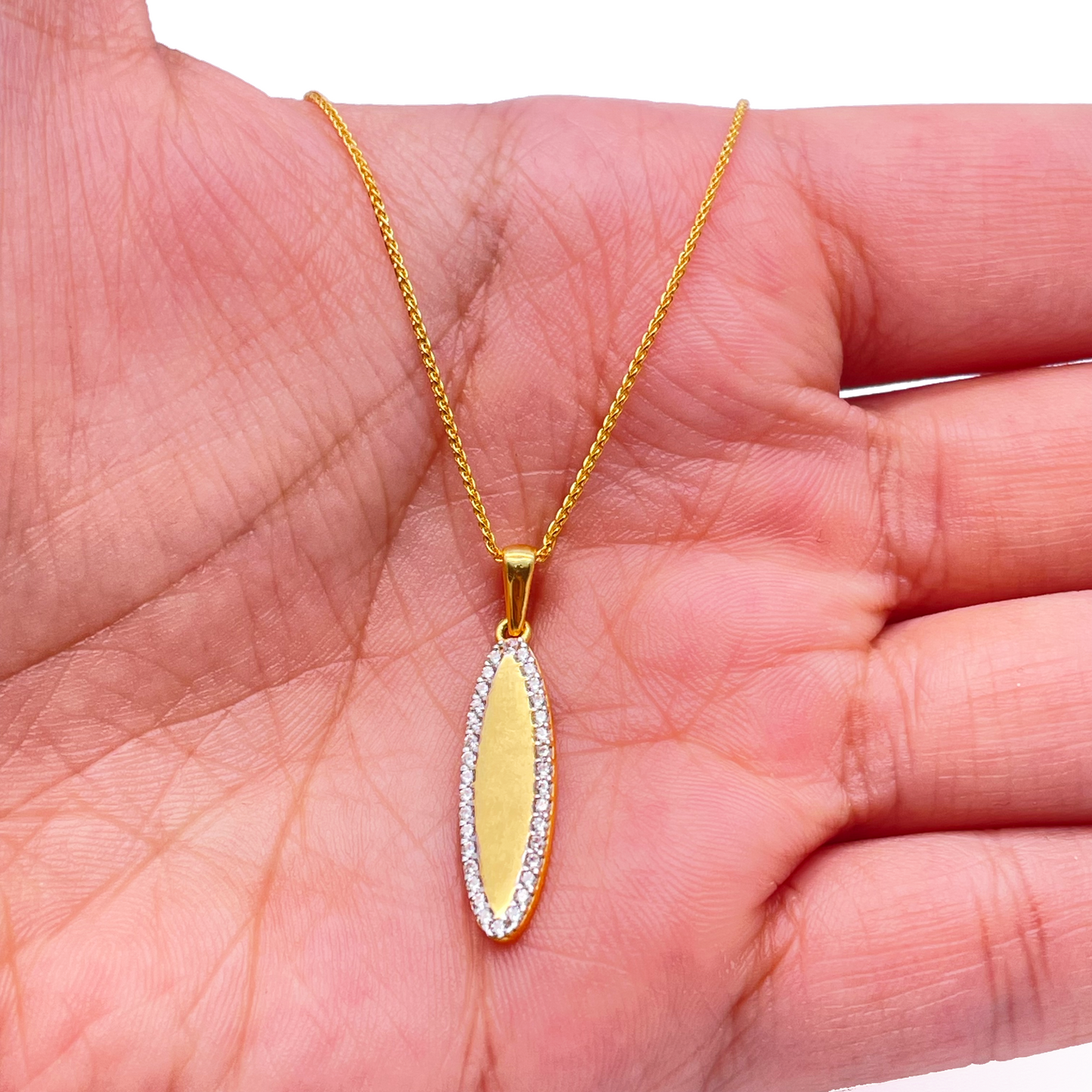 22ct Yellow Gold Cubic Zirconia Leaf Shape Pendant & Chain 16''inches