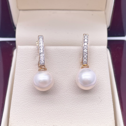 18ct Yellow Gold Fresh Water Pearls & Diamonds Drop Earrings 0.15cts