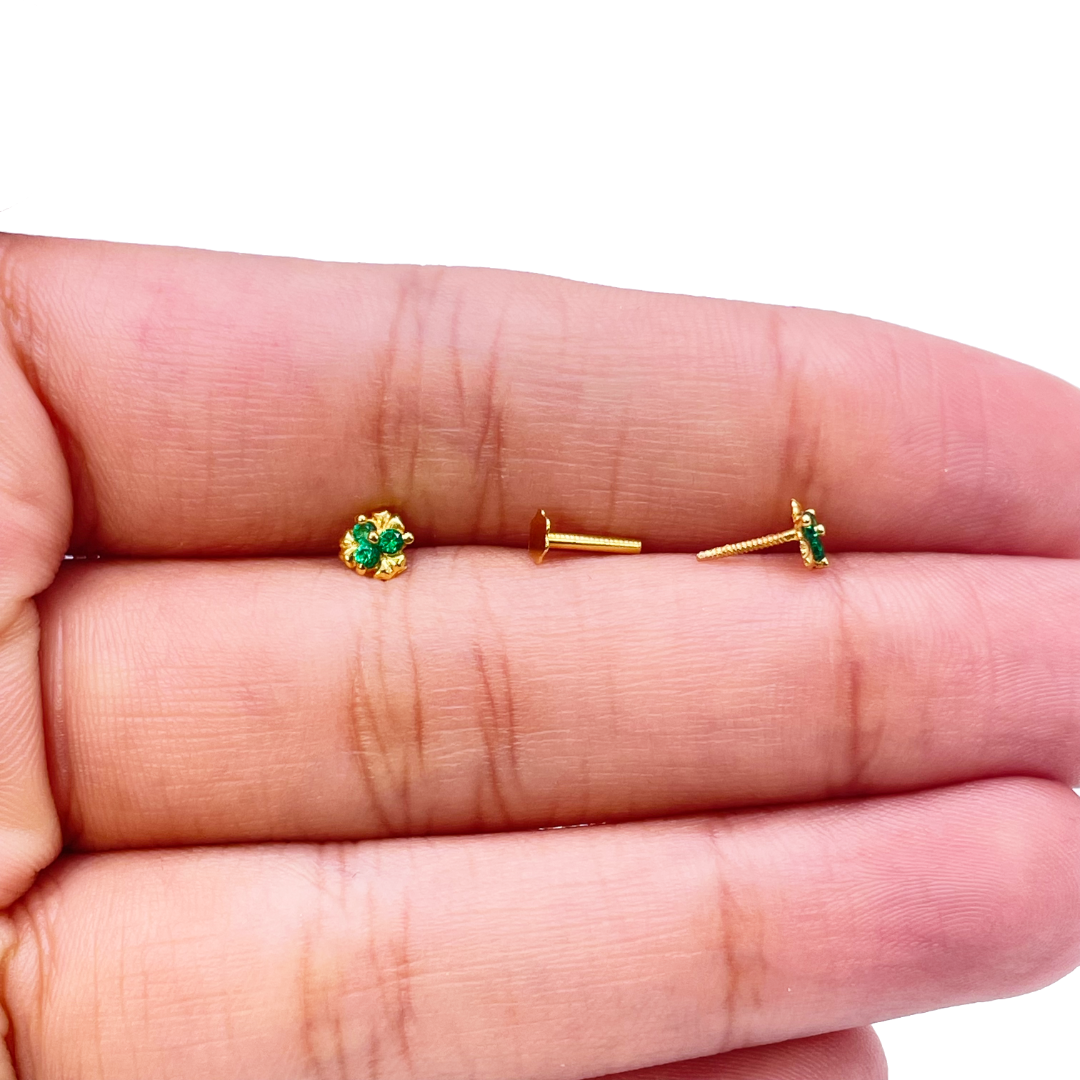 22ct Yellow Gold Green Cubic Zircon Children's earrings claw set