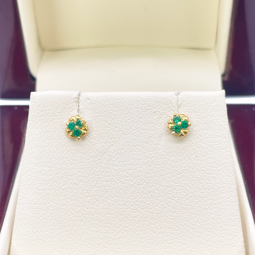 22ct Yellow Gold Green Cubic Zircon Children's earrings claw set