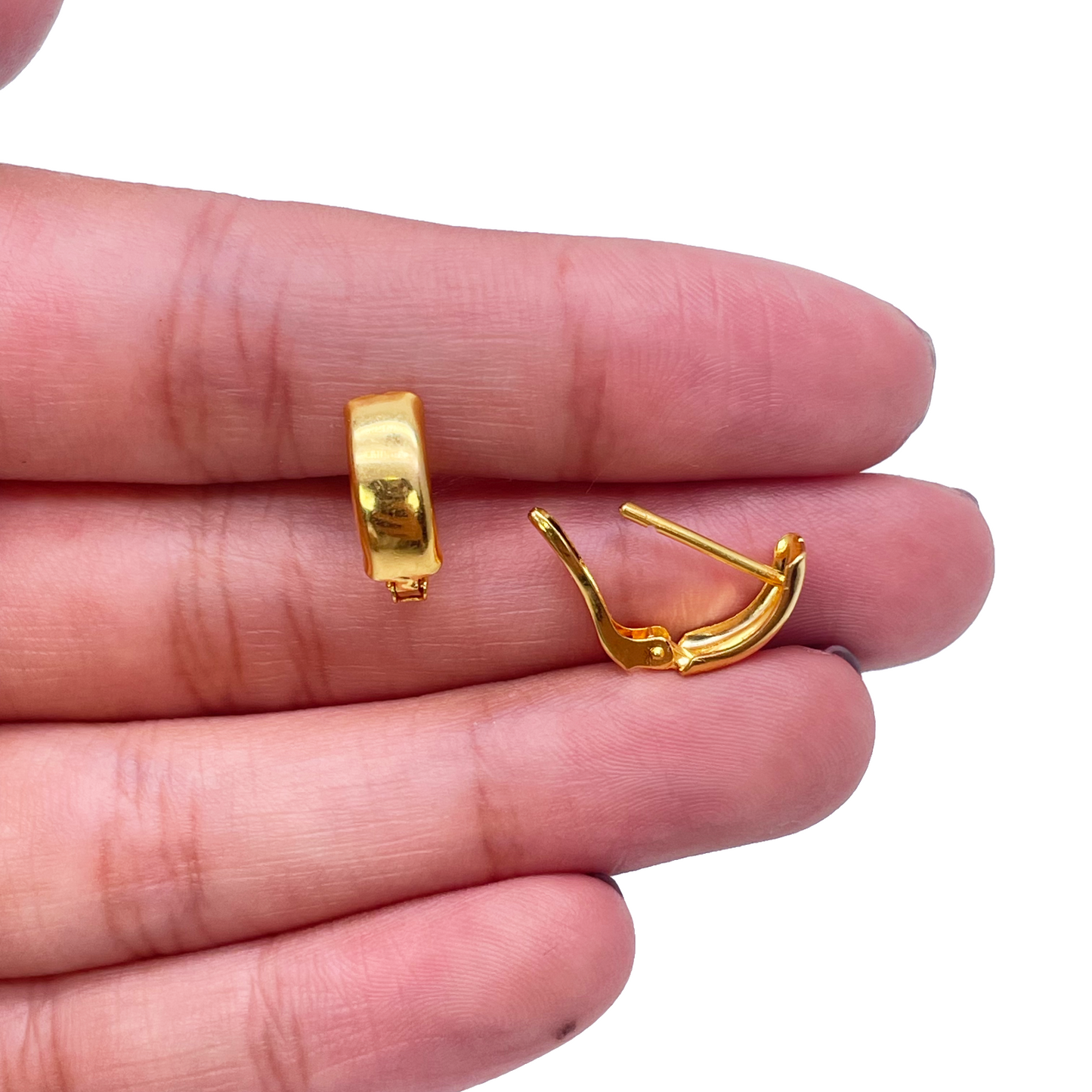 22ct Yellow Gold High Polished Minimalist Hoop Huggies Earrings