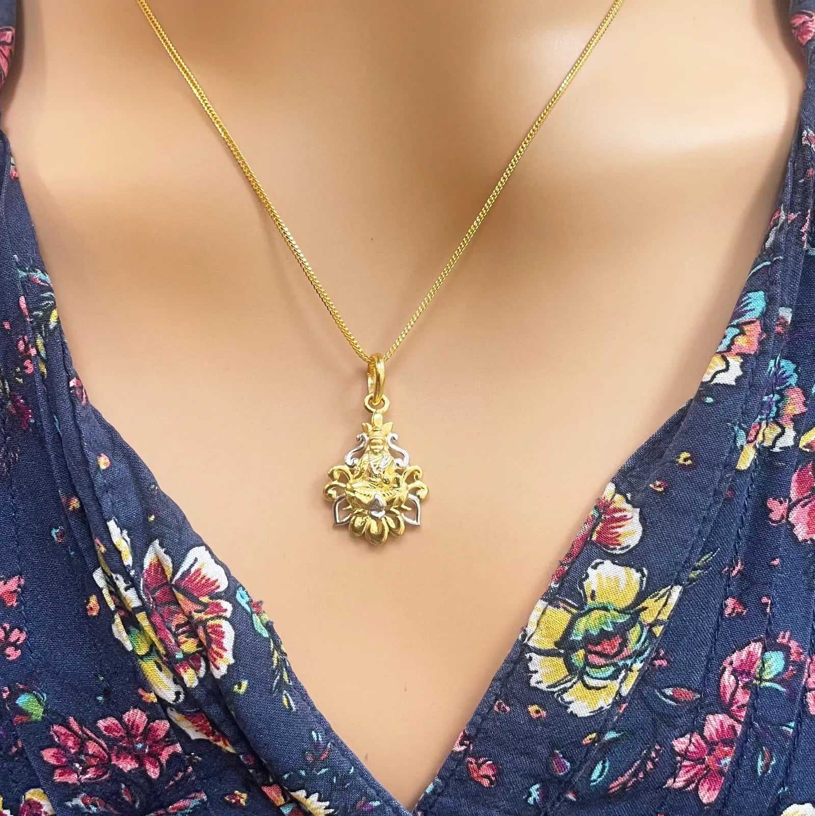 22ct Yellow Gold High Polished & Matt Lakshmi  Pendant 