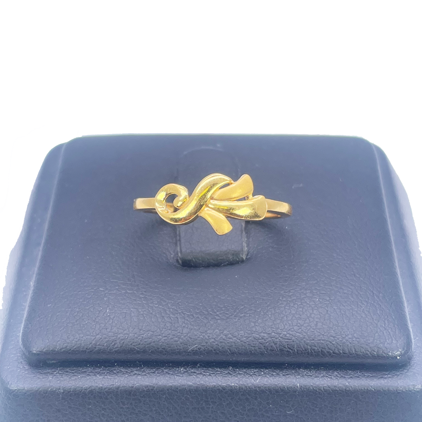 22ct Yellow Gold Polished & Matt Floral Minimalist Ring