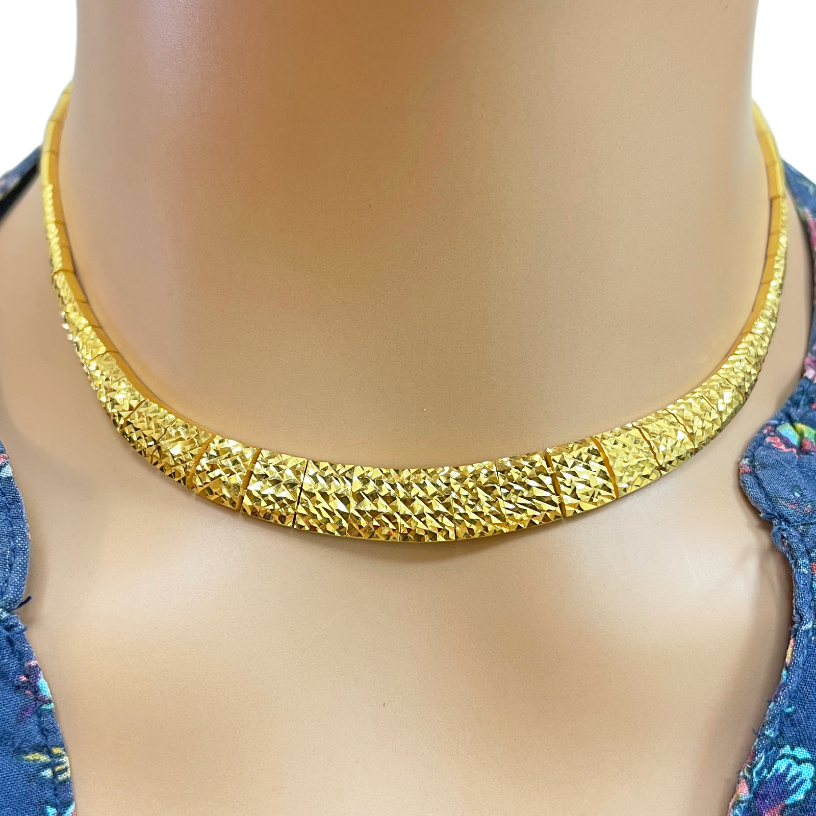 22ct Yellow Gold Diamond Cut Shimmer Textured Necklace 16'' inches 