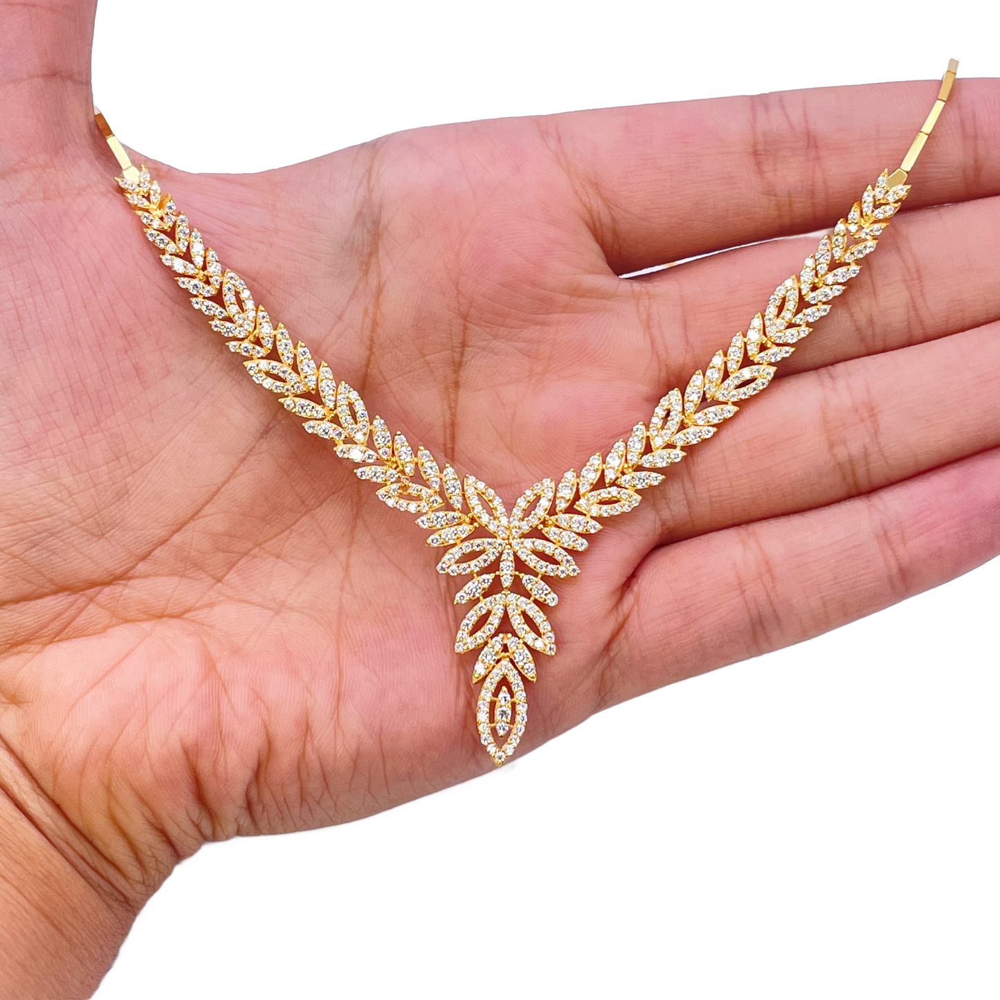 22ct Yellow Gold Sparkly Floral Leaf Necklace And Matching Stud Earrings Set