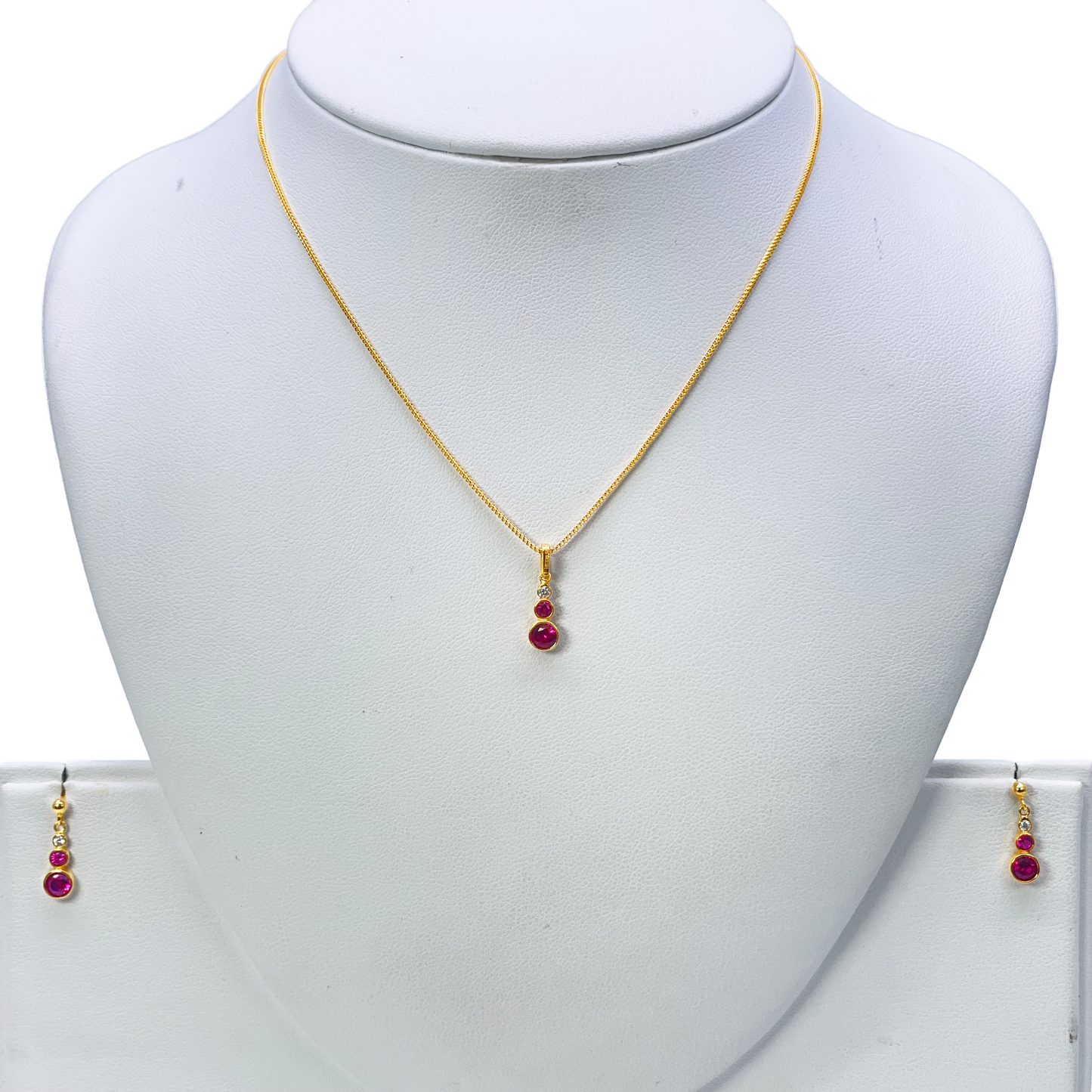 22ct Yellow Gold Drop Red Bubble Pendant & Chain With Matching Drop Earrings