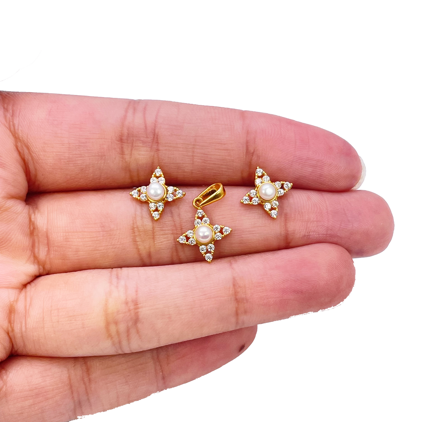 22ct Yellow Gold Round Freshwater Pearl Star Pendant and Star Earrings Set