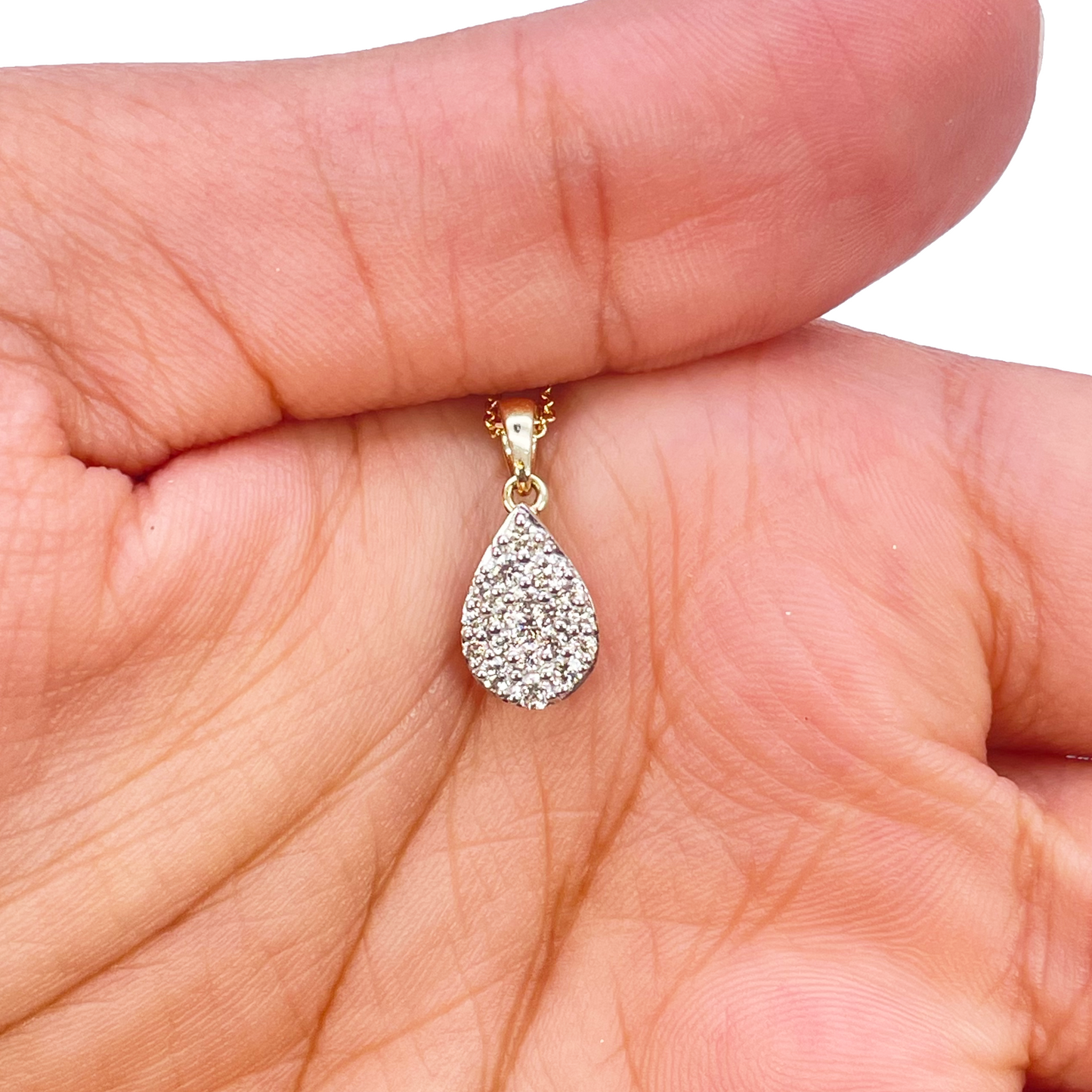 14ct Yellow Gold Round Diamond Pear Cluster Pendant 0.24ct