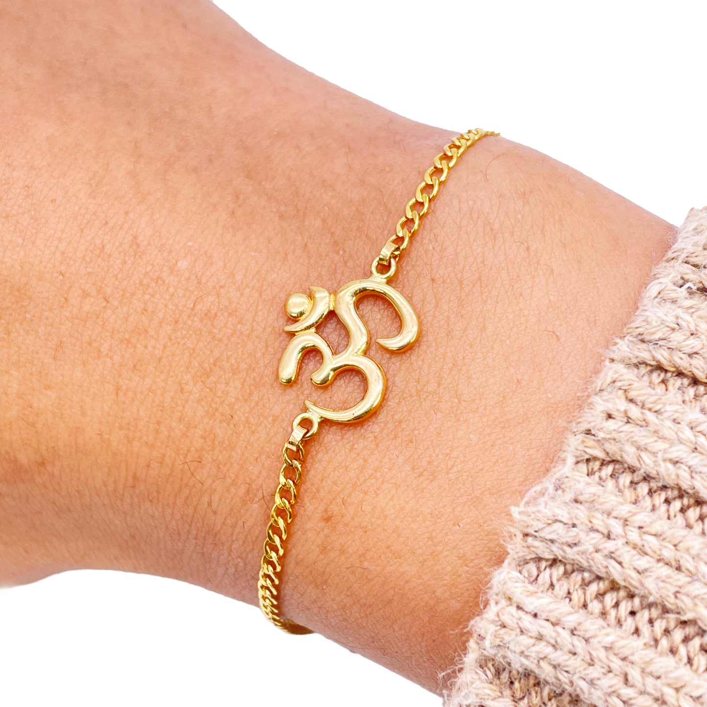 22ct Yellow Gold High Polished OM Bracelet 7 inches