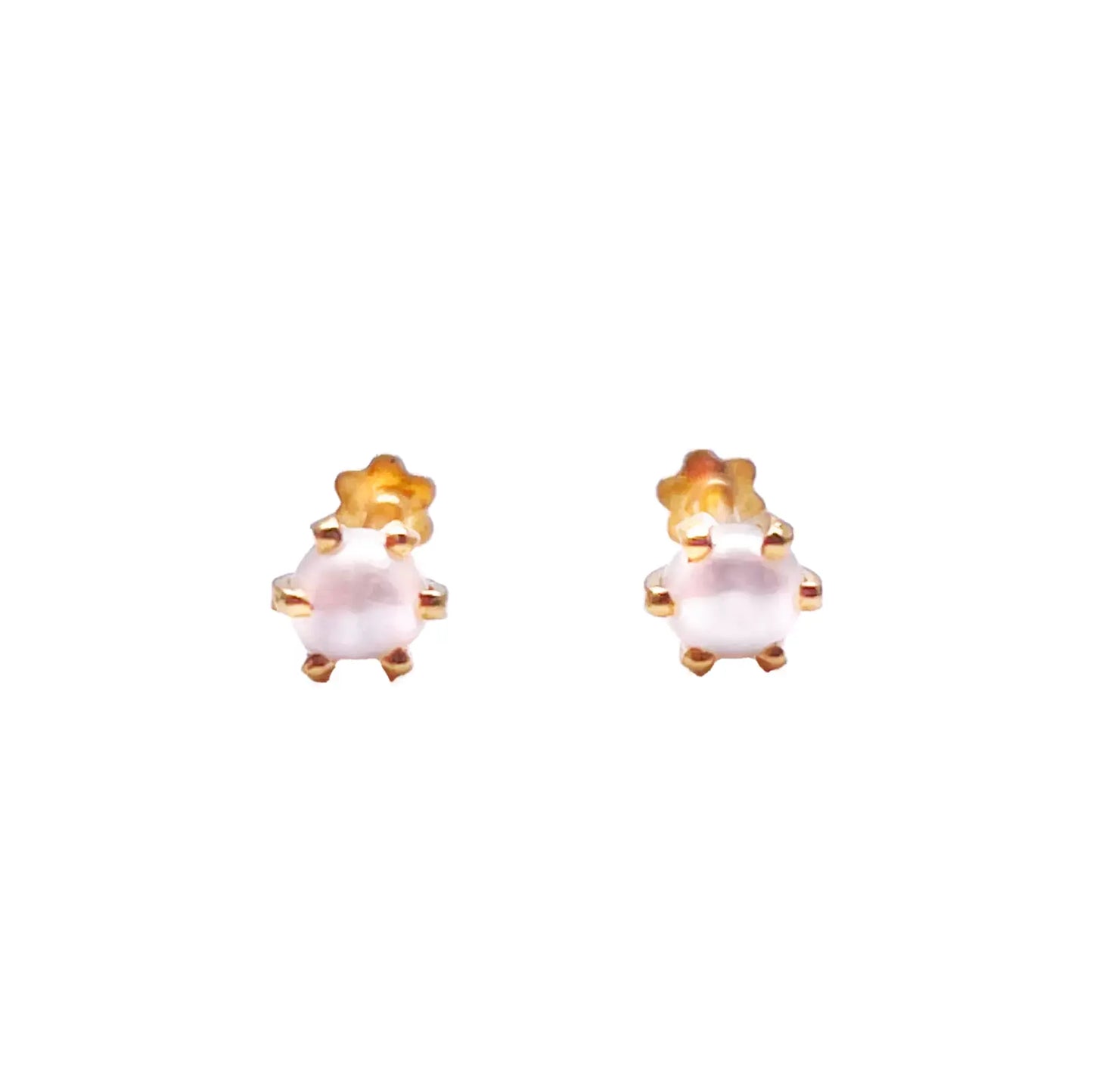 22ct Yellow Gold Children's Freshwater Pearl Claw Stud Earrings 3.5mm 