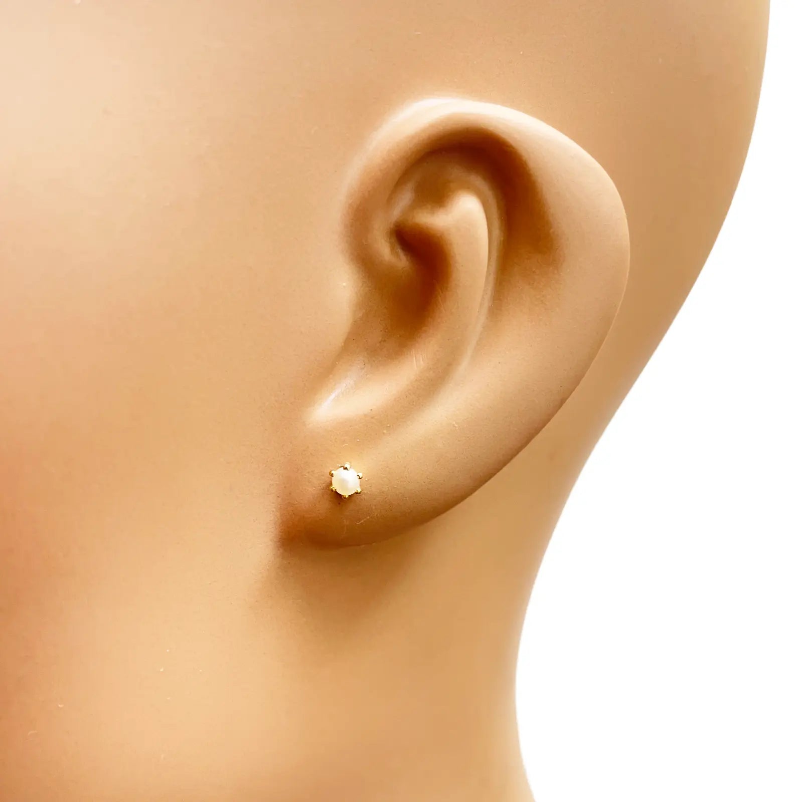 22ct Yellow Gold Children's Freshwater Pearl Claw Stud Earrings 3.5mm 