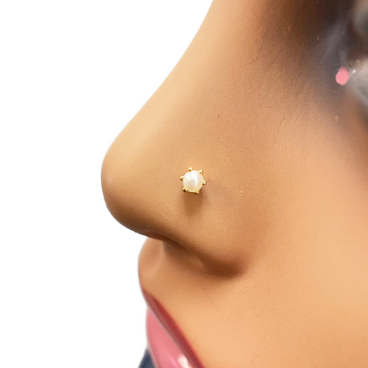 22ct Yellow Gold Freshwater Pearl Claw Single Nose Stud 3.5mm 