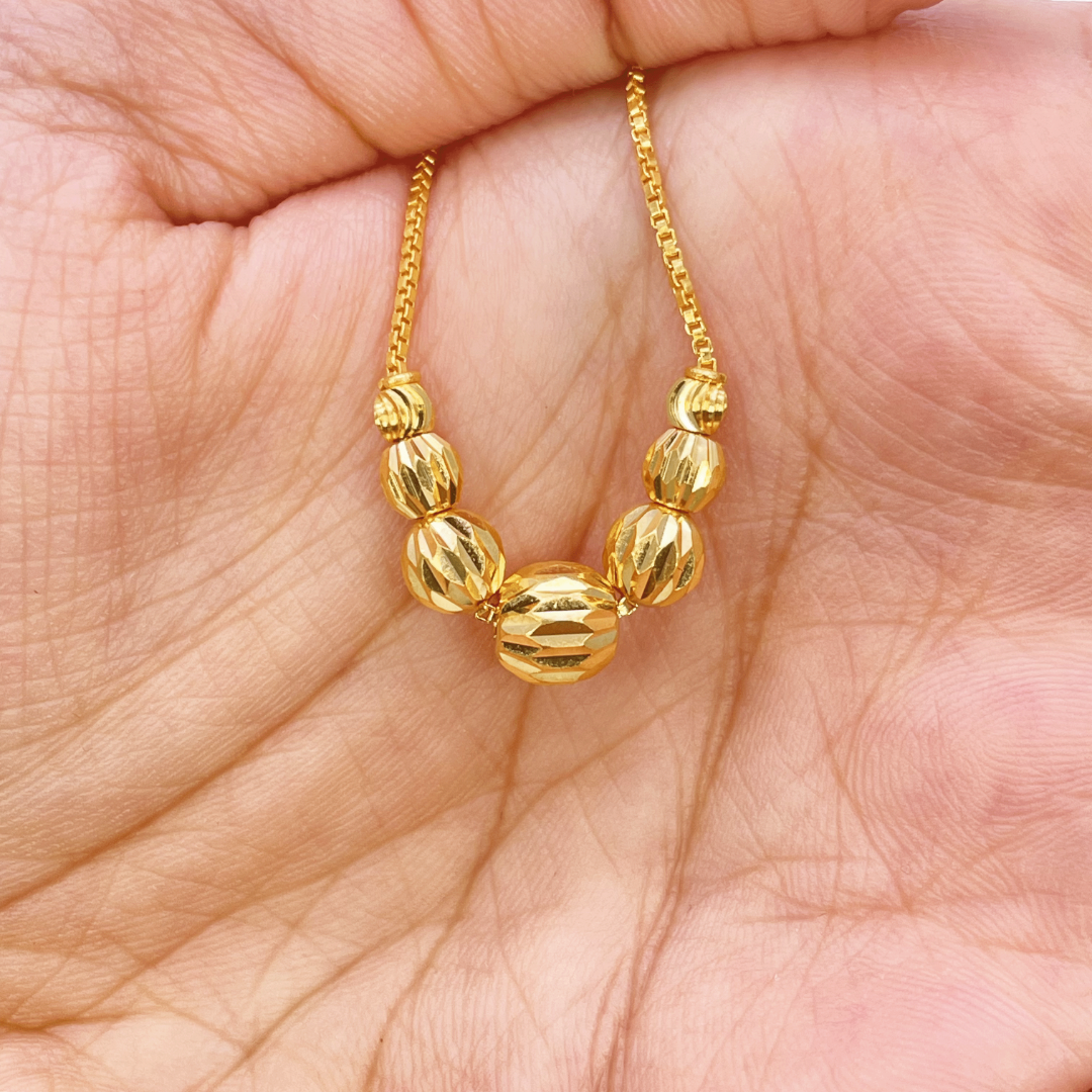 22ct Yellow Gold Shiny Diamond Cut Gold Ball Beaded Necklace 19 Inches