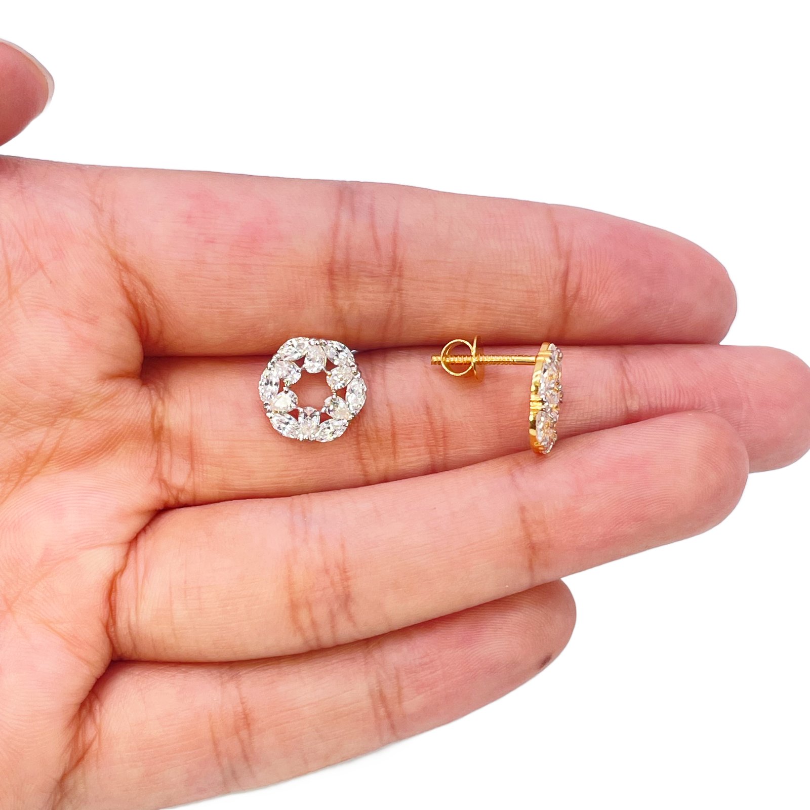 22ct Yellow Gold Ladies Sparkly Cubic Zirconia 17.5 Inch Necklace & Stud Earrings Set 