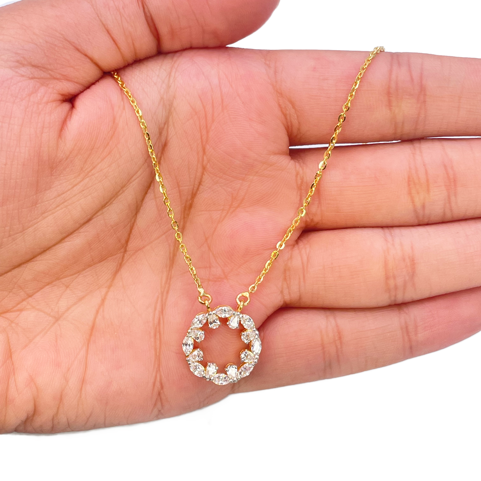 22ct Yellow Gold Ladies Sparkly Cubic Zirconia 17.5 Inch Necklace & Stud Earrings Set 